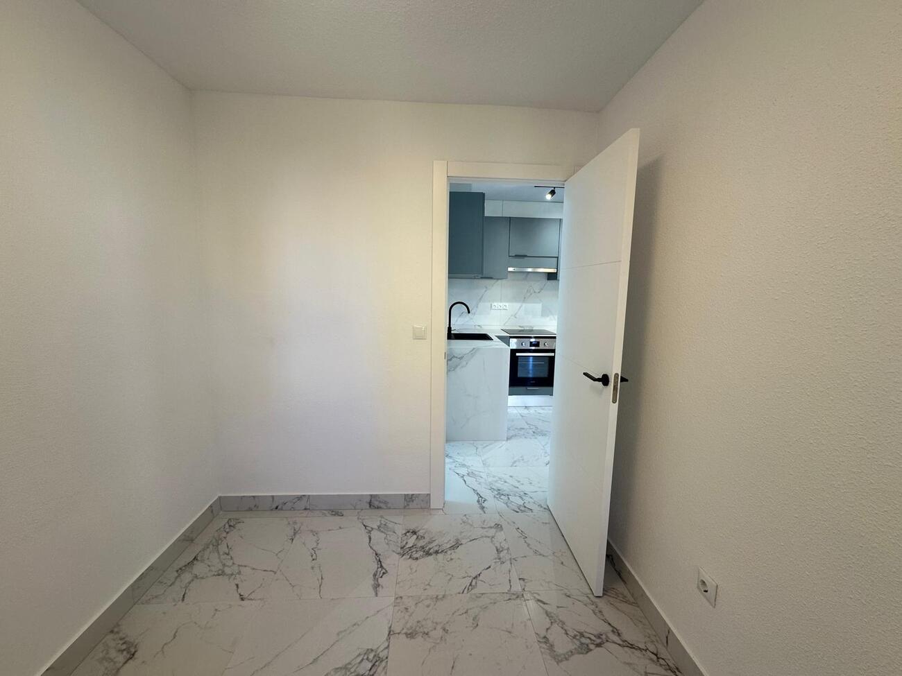 Kitchen in apartment for sale in Torrevieja