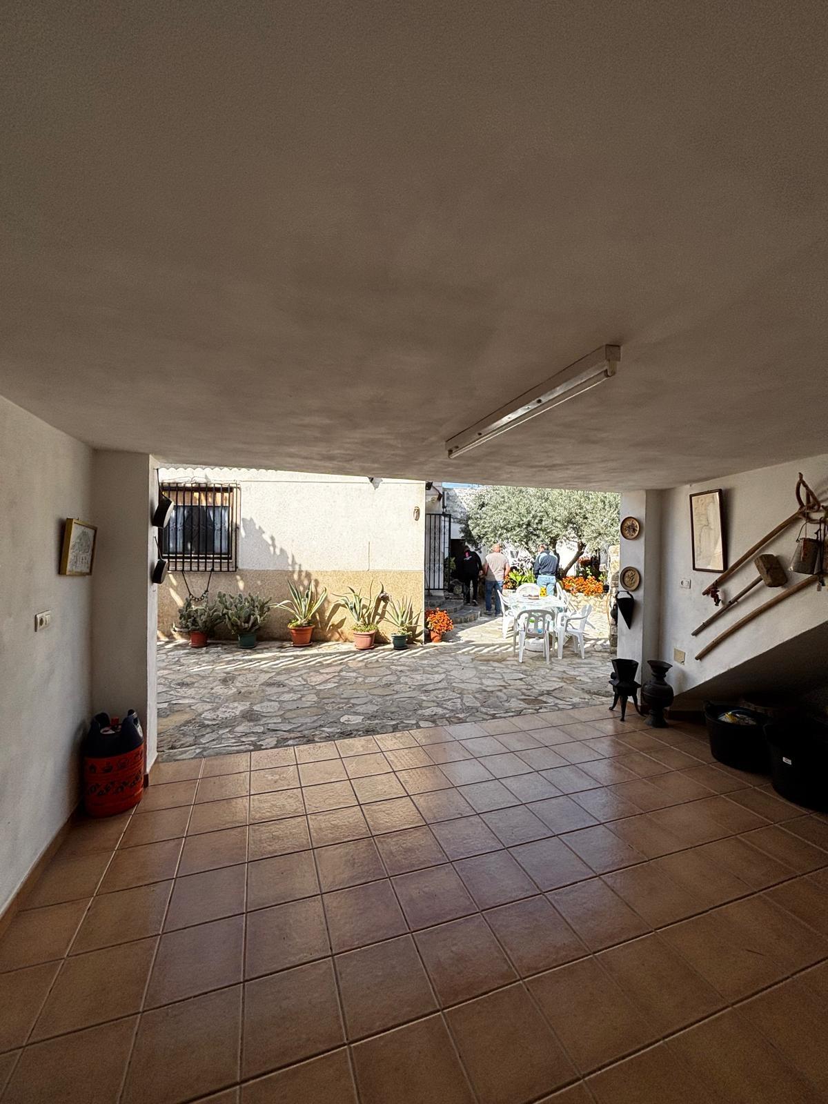 Terrace in finca for sale in Benejuzar