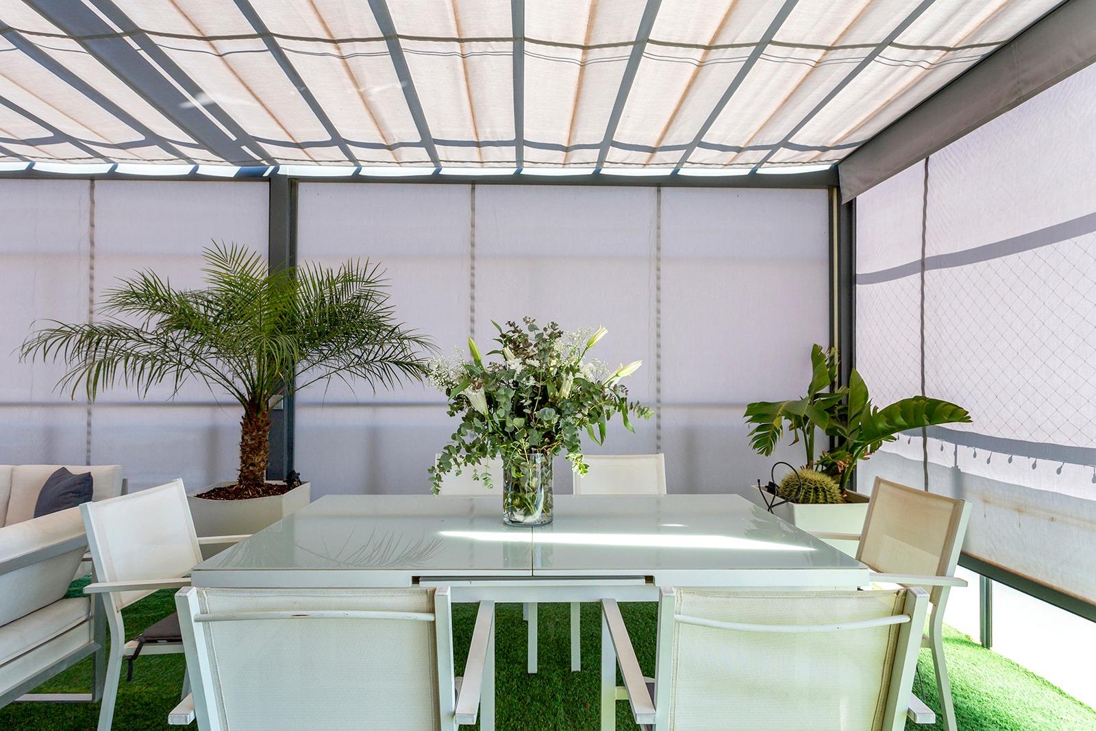 Living room in penthouse for sale in Alicante