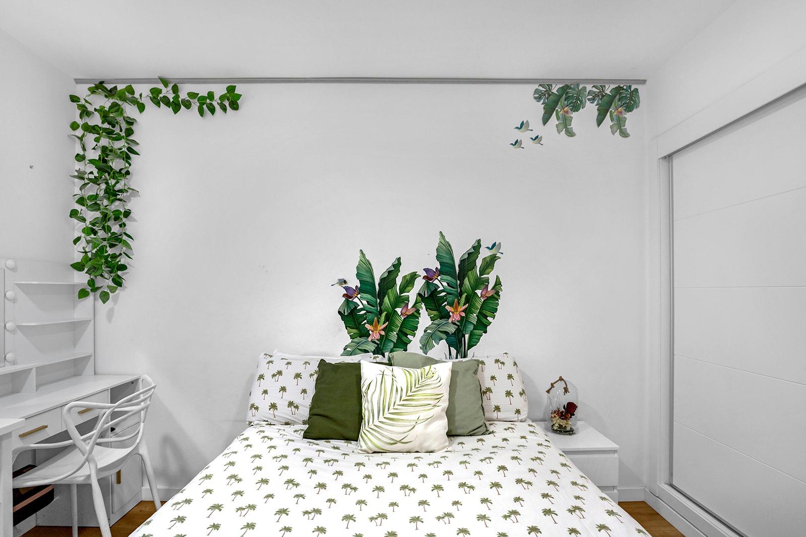 Bedroom in penthouse for sale in Alicante