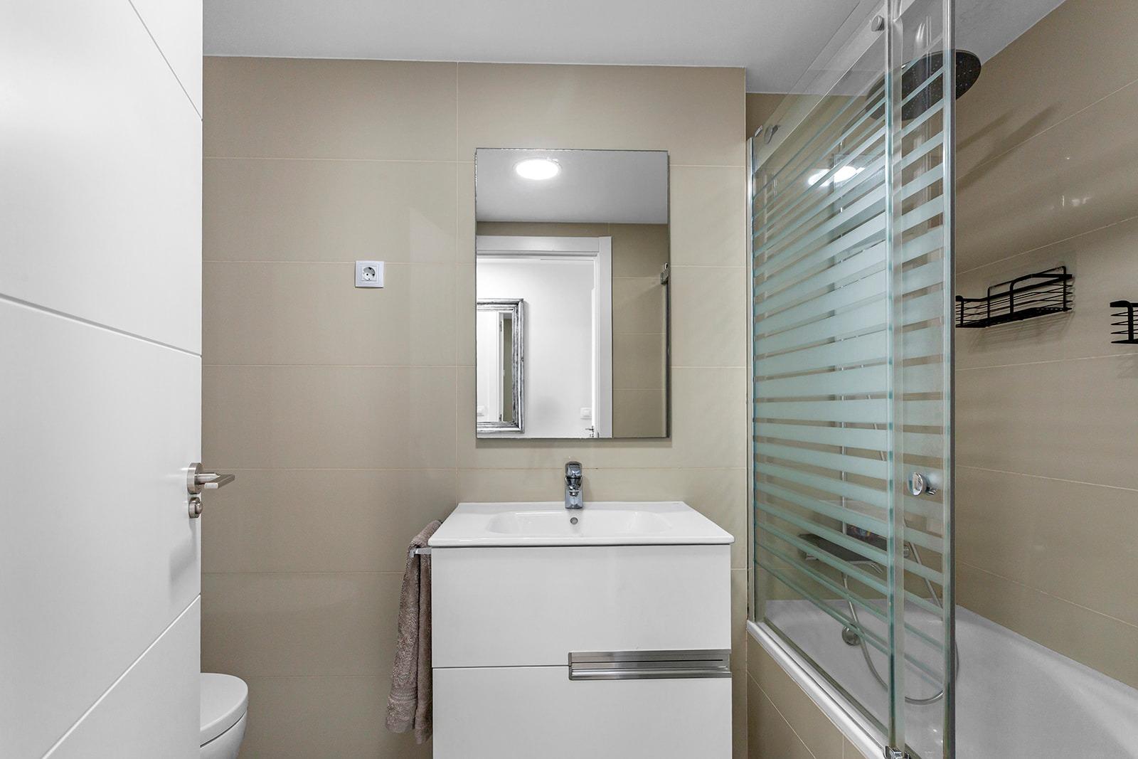 Bathroom in penthouse for sale in Alicante