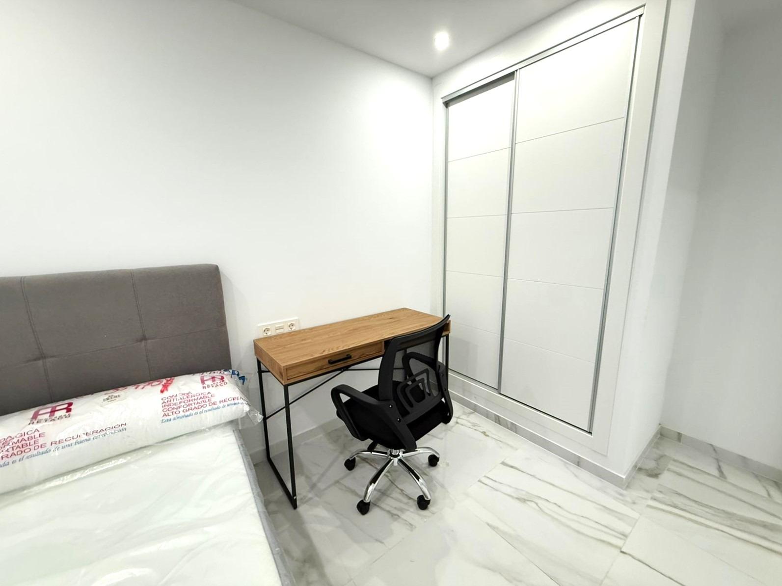 Bathroom in apartment for sale in Torrevieja
