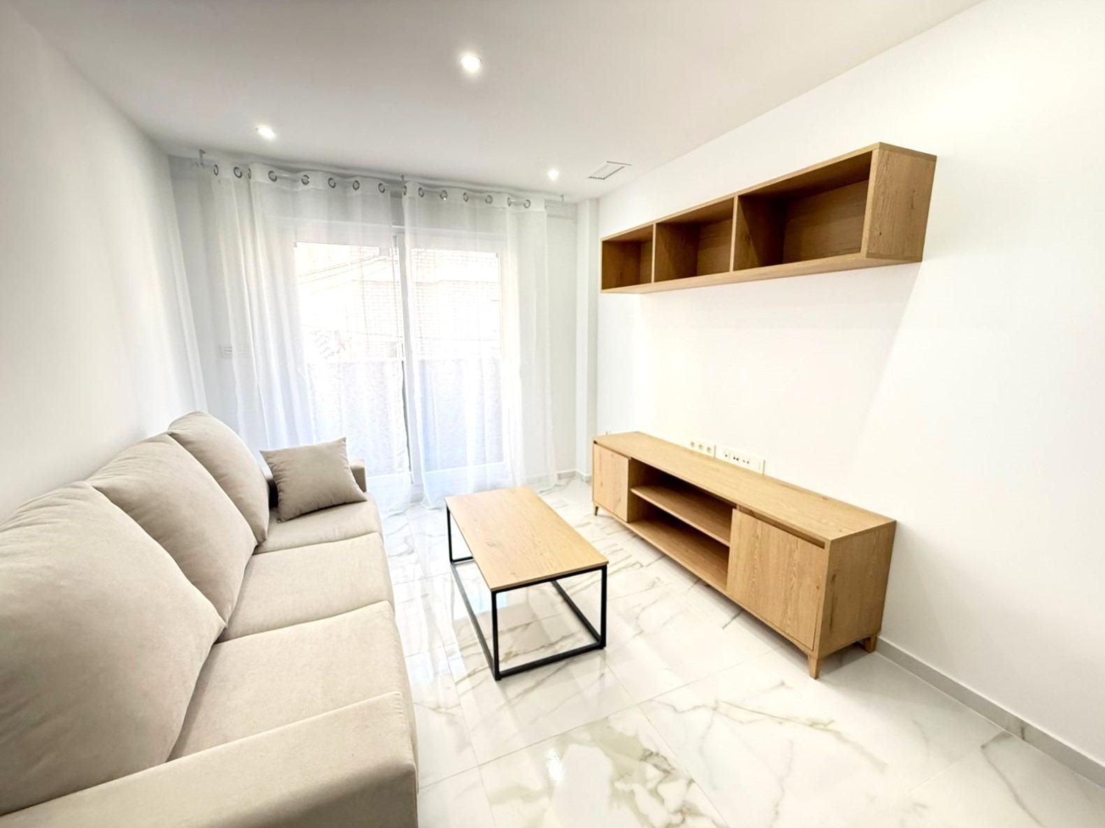 Modern 2-bedroom flat with balcony, sauna and barbecue area in Torrevieja RENT WITH OPTION TO BUY