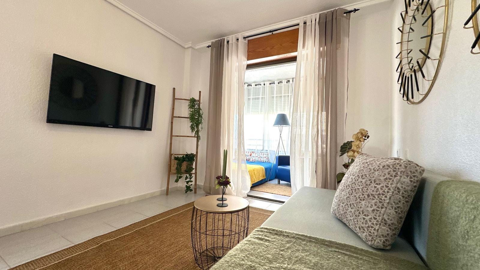 Terrace in apartment for sale in Torrevieja