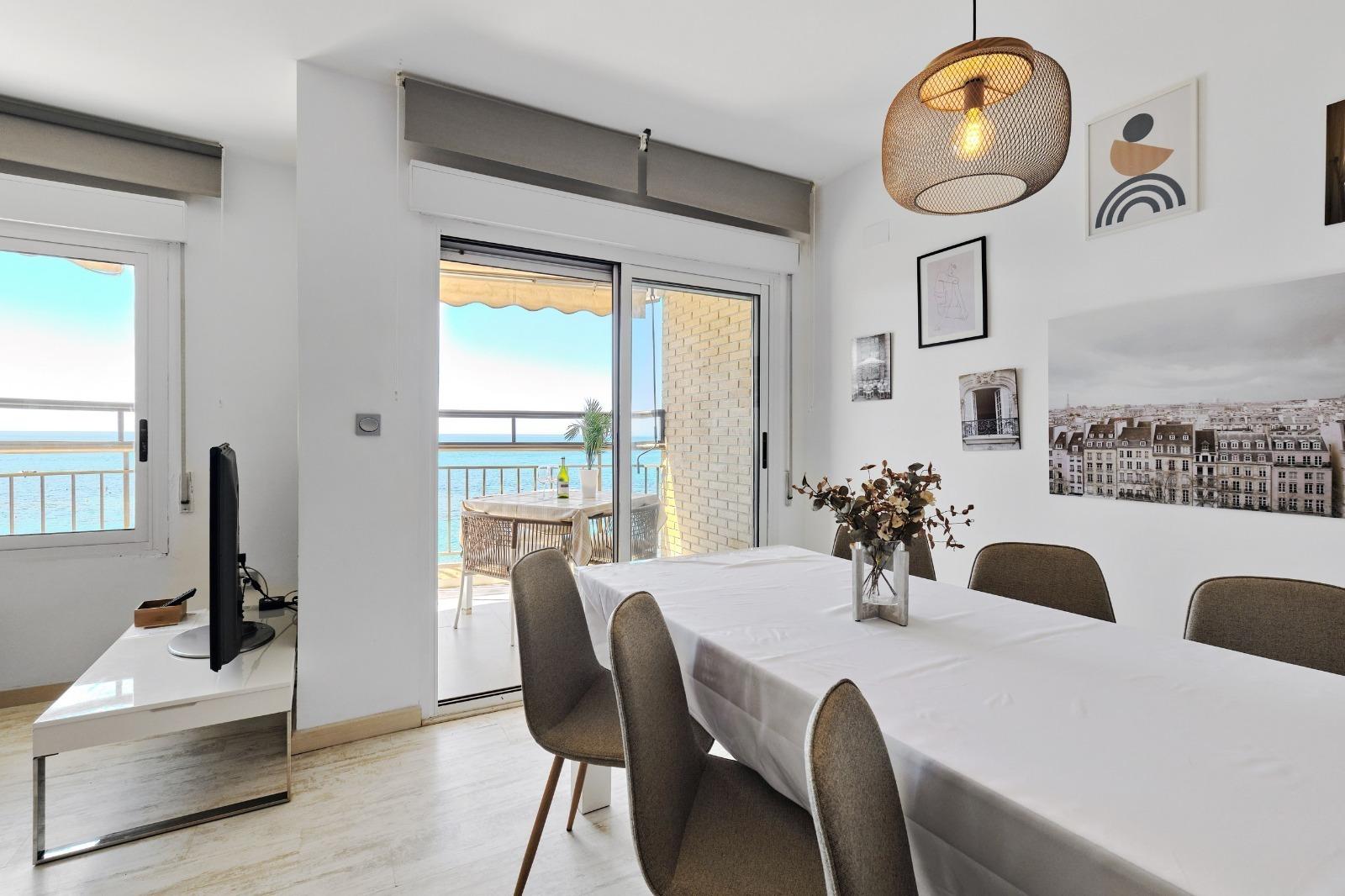 Discover this spectacular 3-bedroom, 2-bathroom apartment located on the beachfront of Playa del Cur