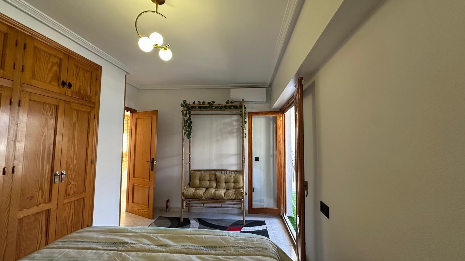 Terrace in apartment for sale in Torrevieja