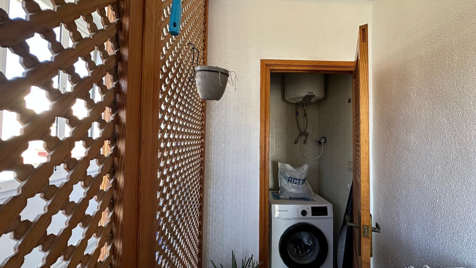 Bedroom in apartment for sale in Torrevieja