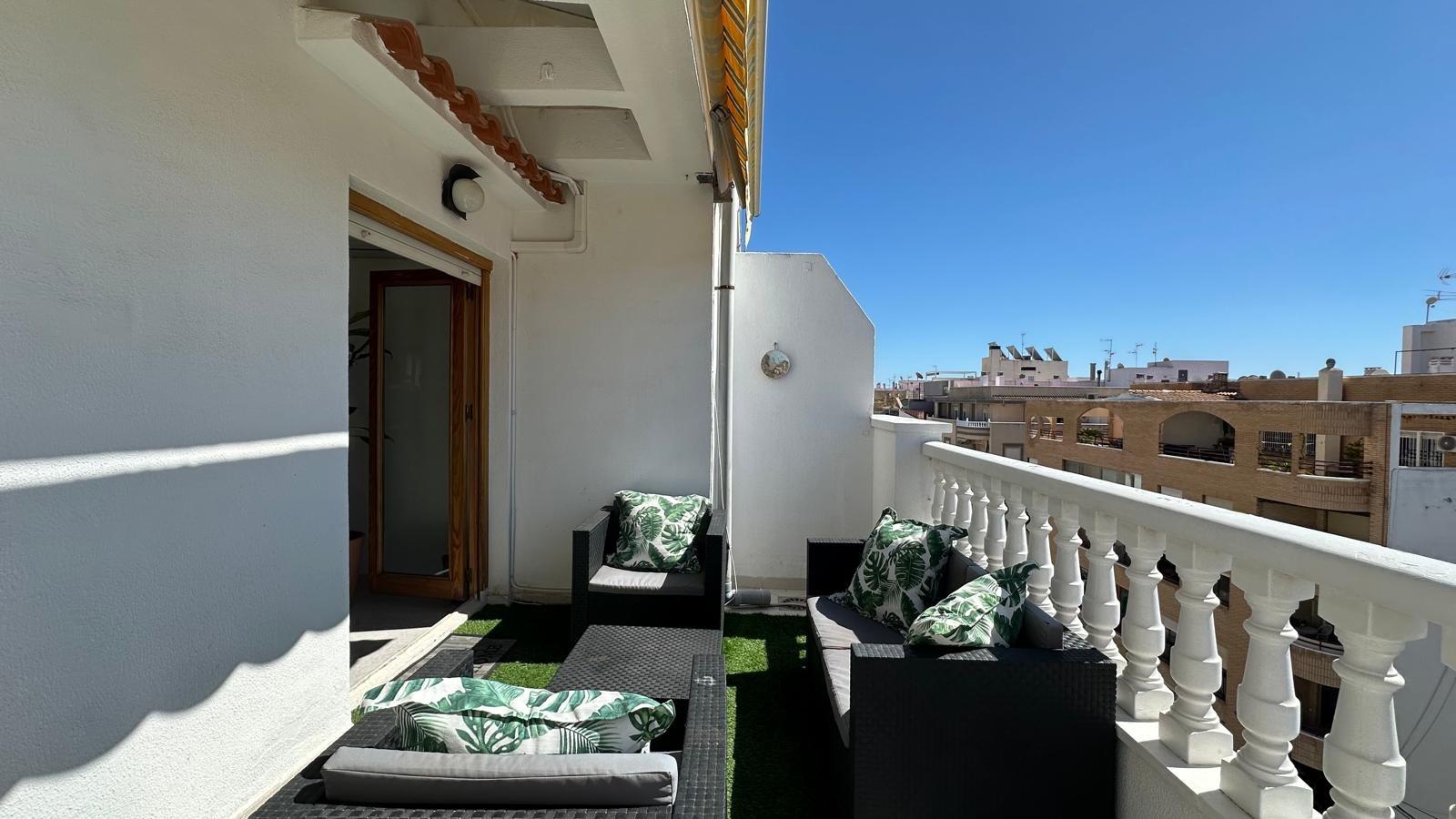 Terrace in apartment for sale in Torrevieja