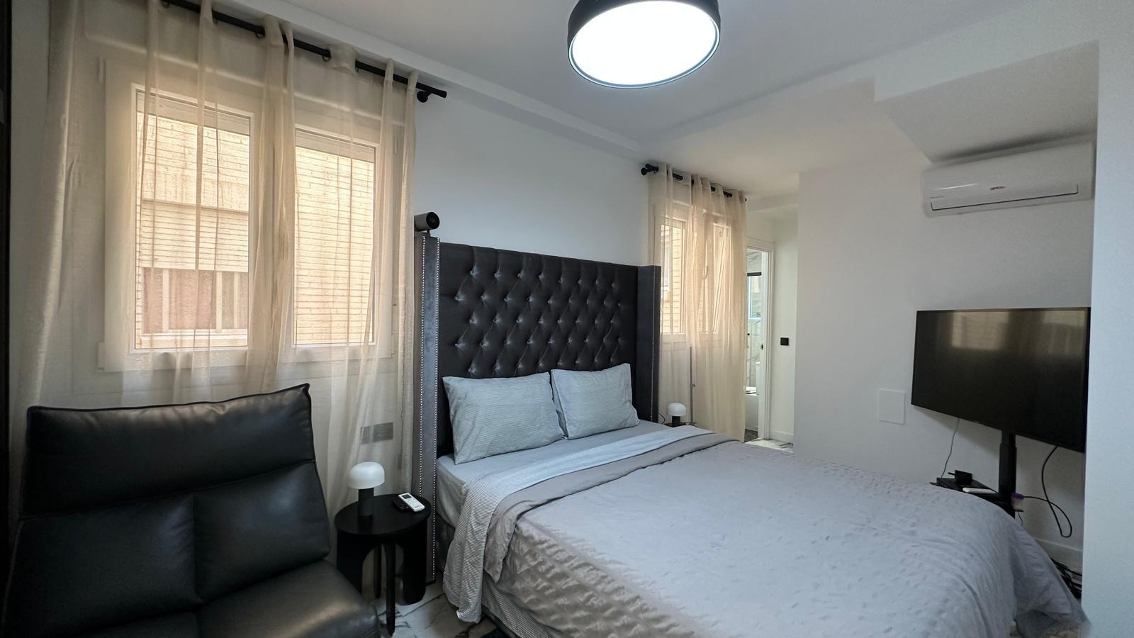 Master bedroom in apartment for sale in Torrevieja