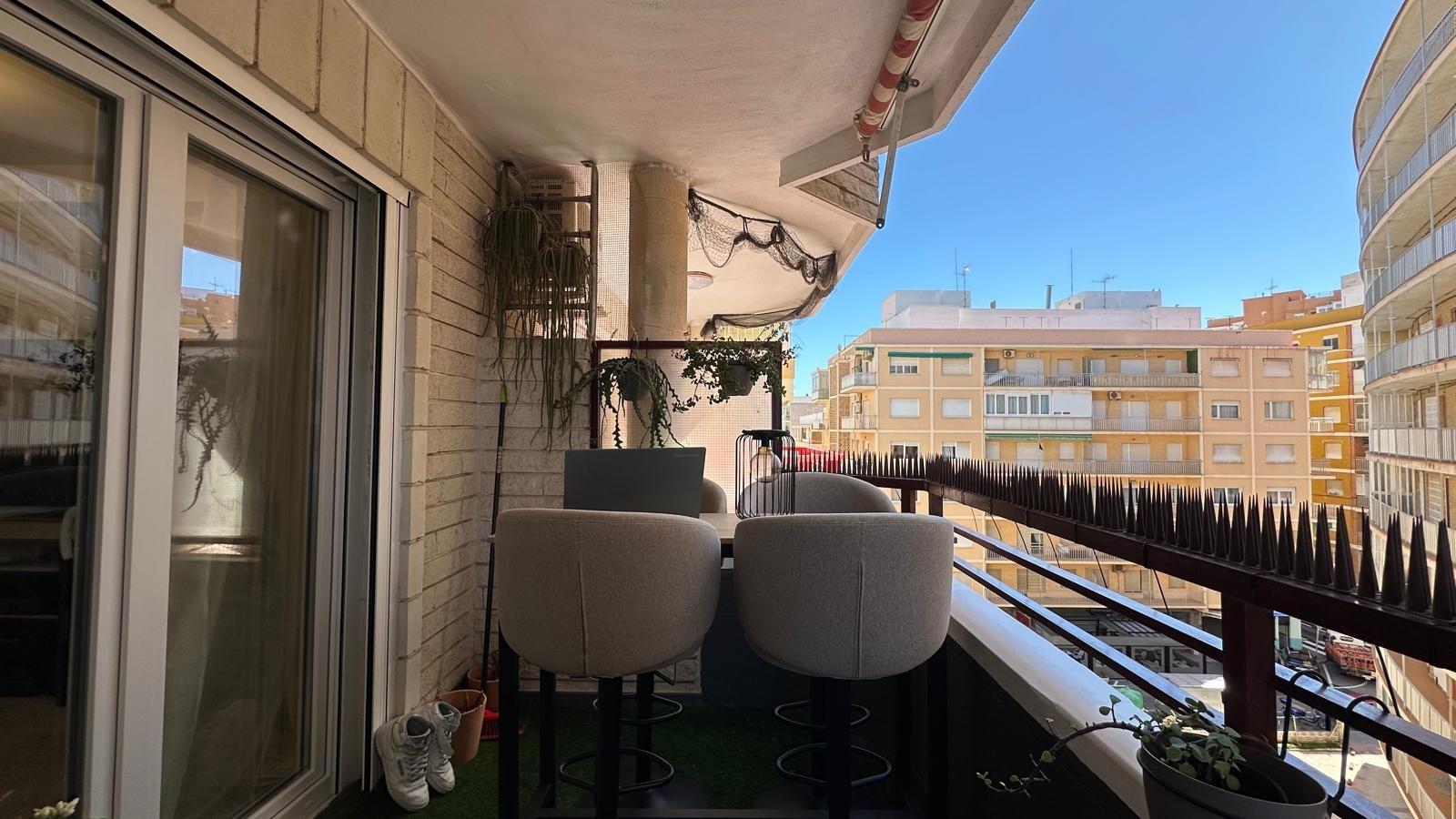 Master bedroom in apartment for sale in Torrevieja