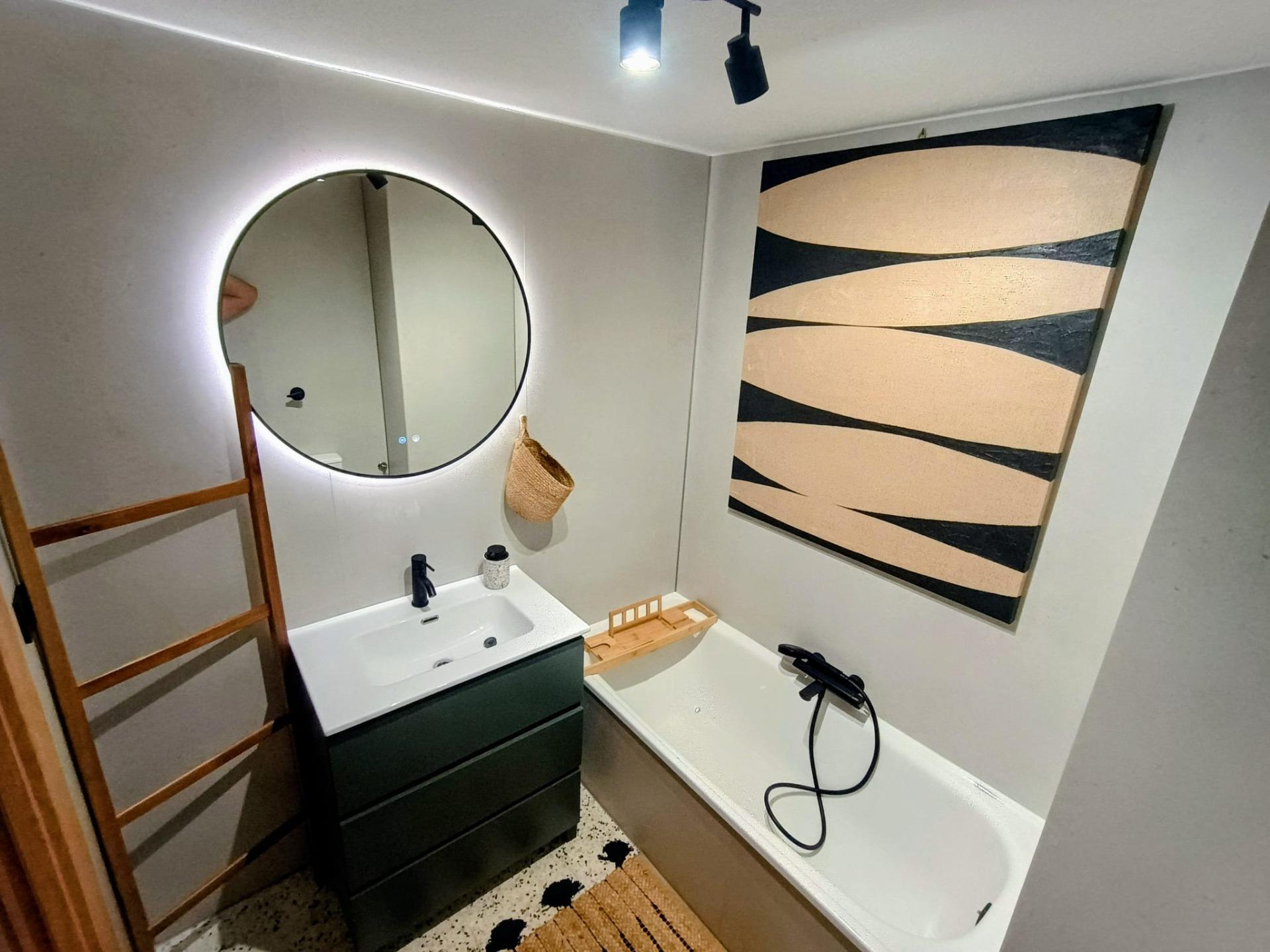Bedroom in apartment for sale in Guardamar del Segura