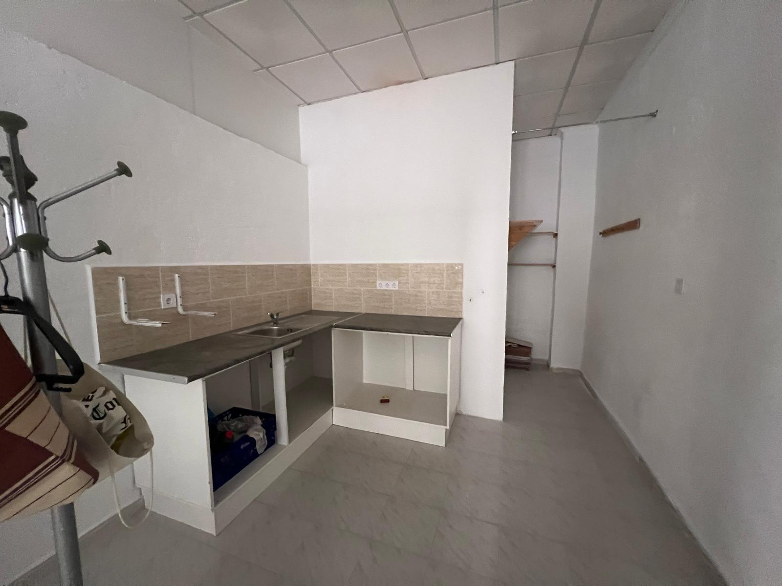 Garden in commercial for sale in Torrevieja