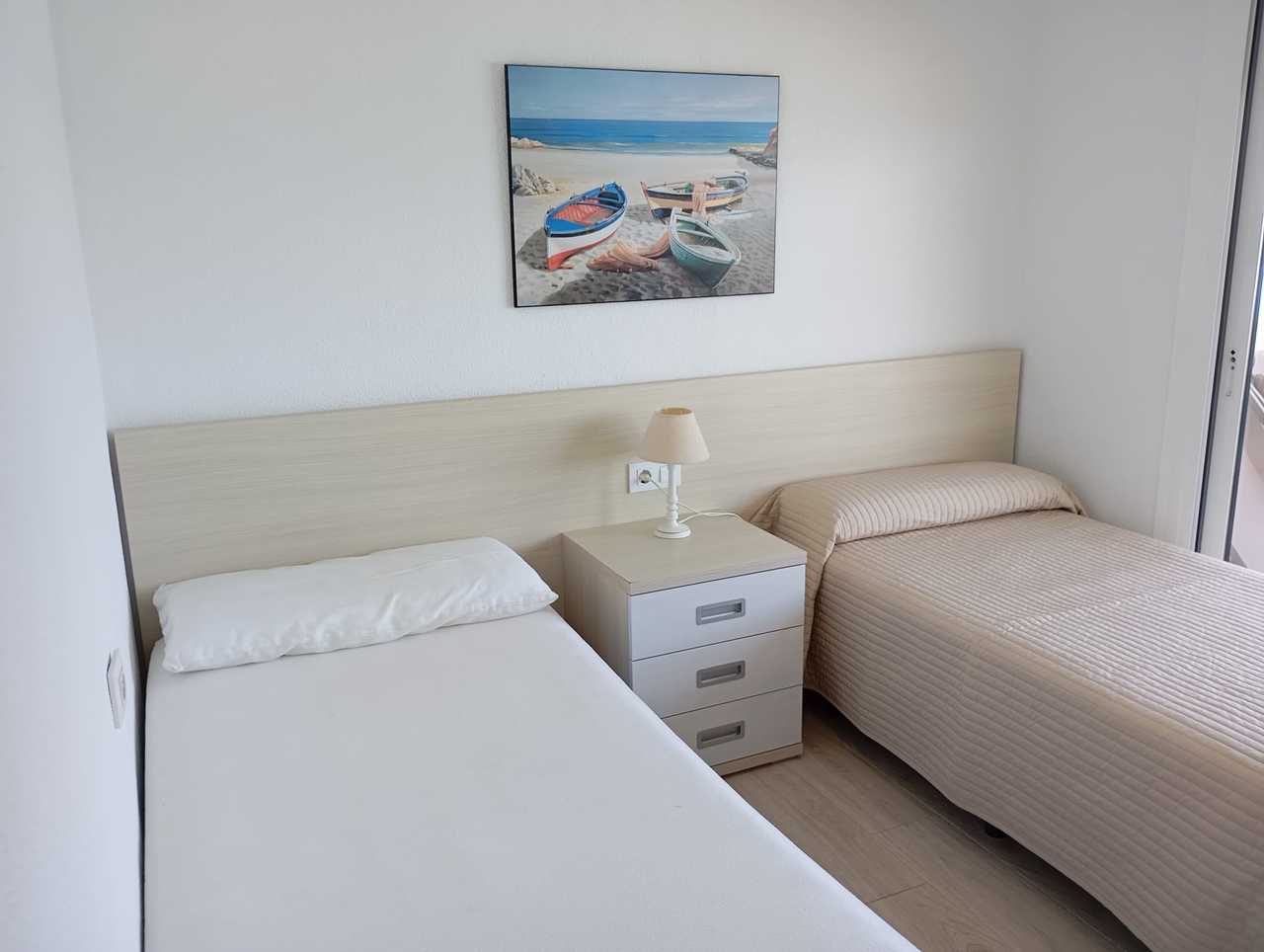 Master bedroom in apartment for sale in Mil Palmeras