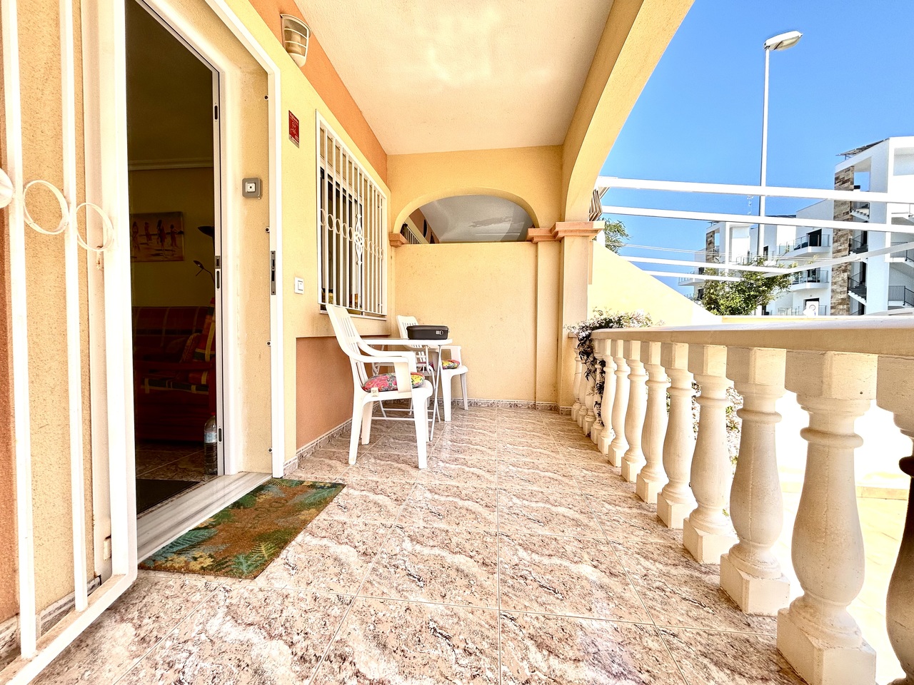 Living room in terraced for sale in La Zenia