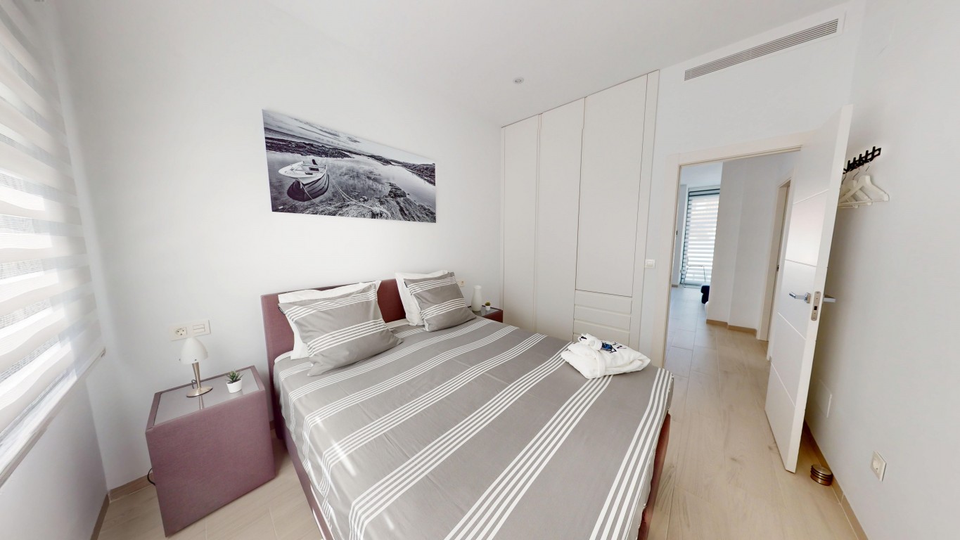 Garden in villa for sale in Los Alcazares