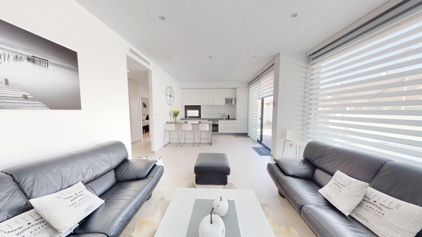 Dining area in villa for sale in Los Alcazares