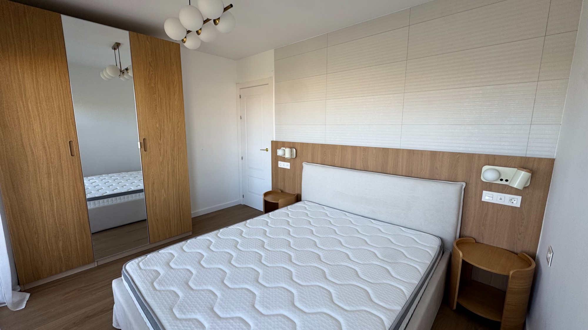 Master bedroom in apartment for sale in Torrevieja
