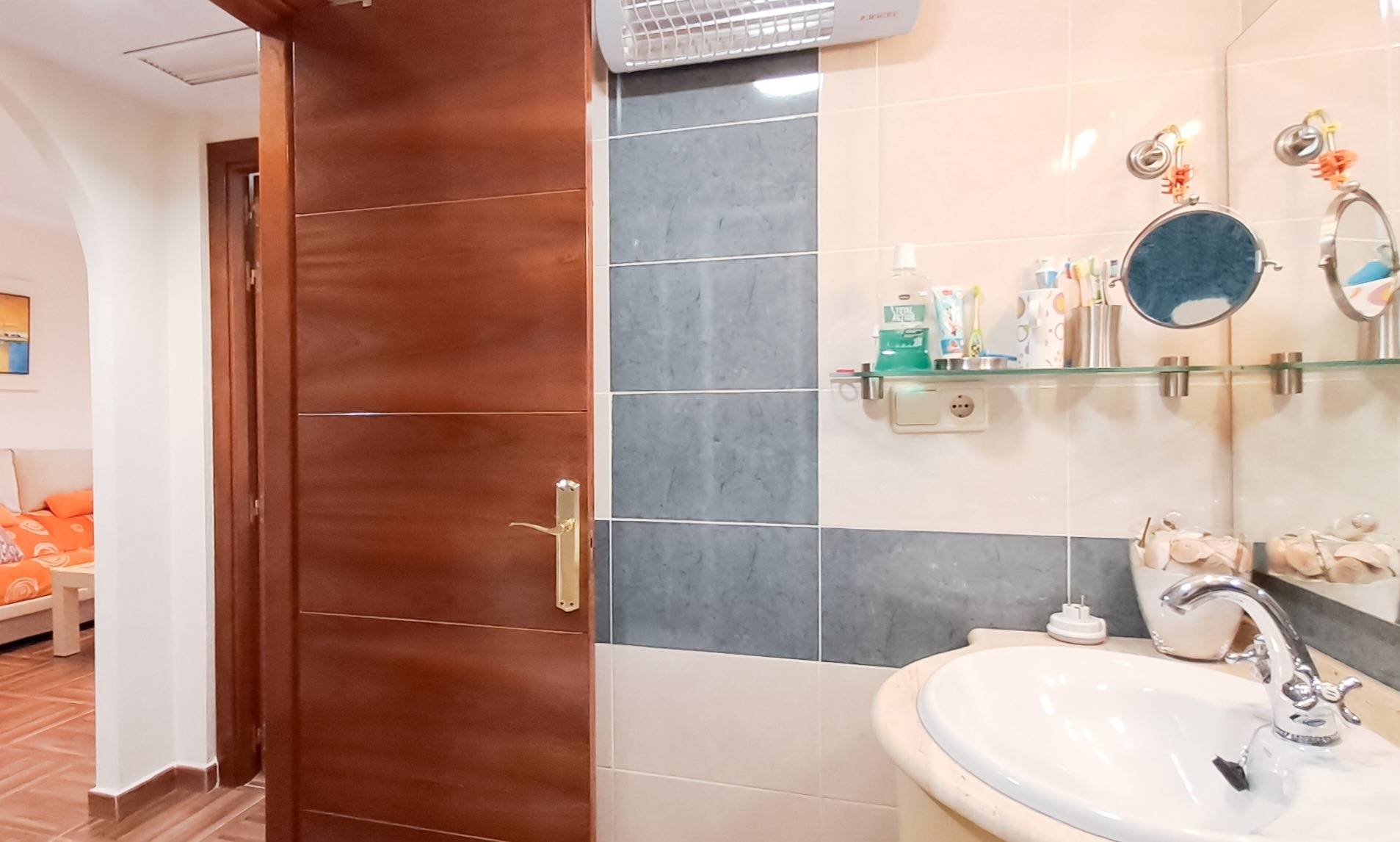 Living room in apartment for sale in Torrevieja