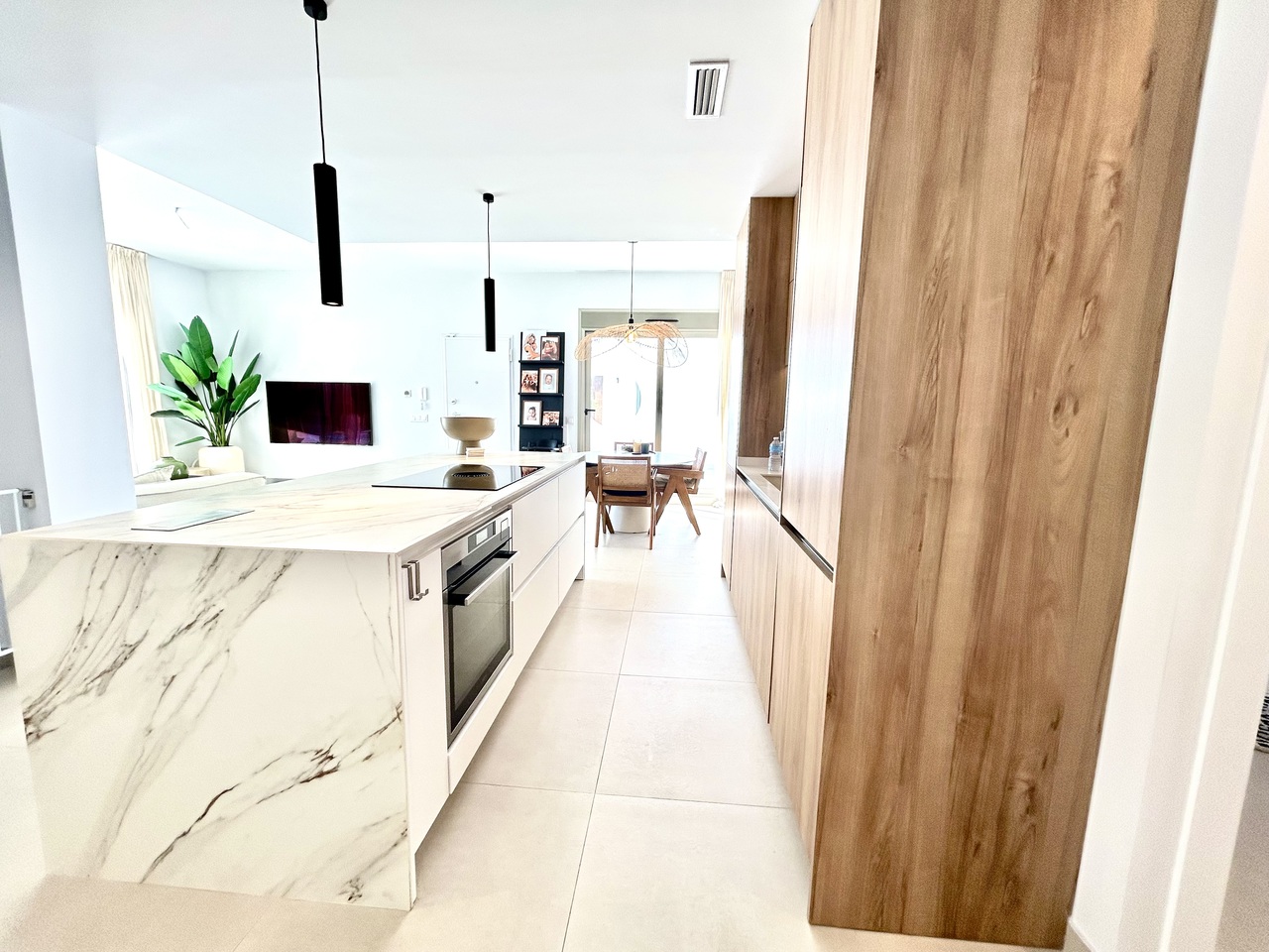 Dining area in villa for sale in San Miguel de Salinas