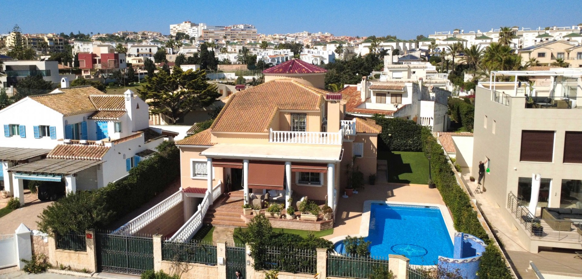 Kitchen in villa for sale in Torrevieja
