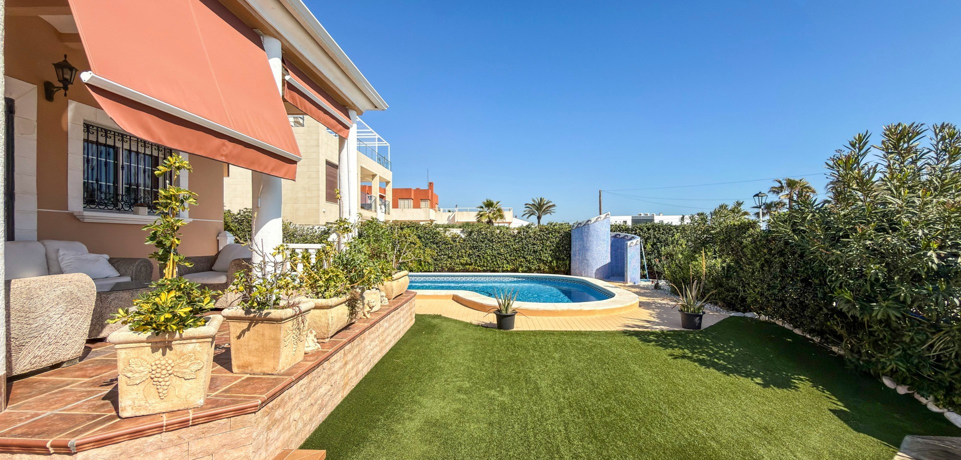 Bedroom in villa for sale in Torrevieja