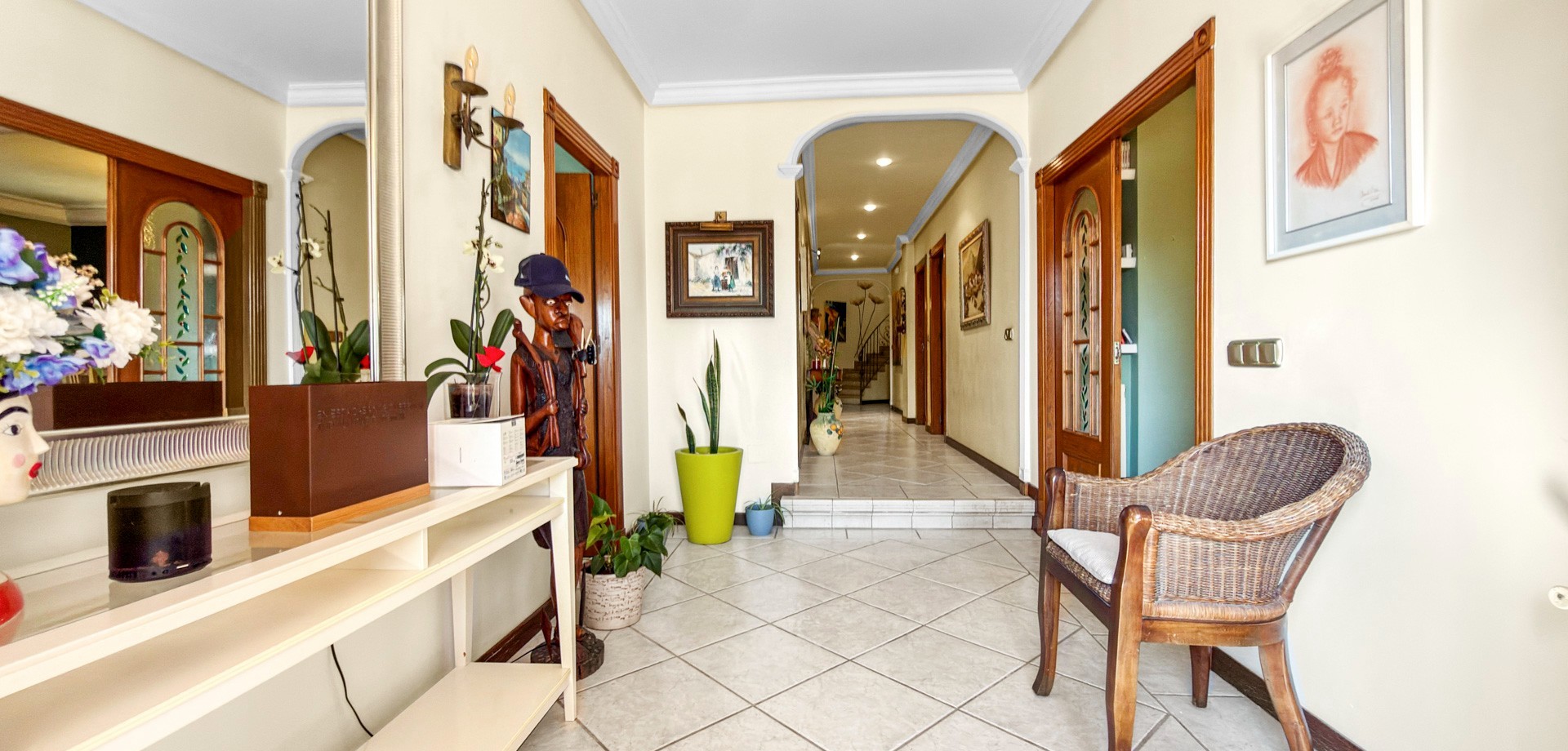 Bathroom in villa for sale in Torrevieja