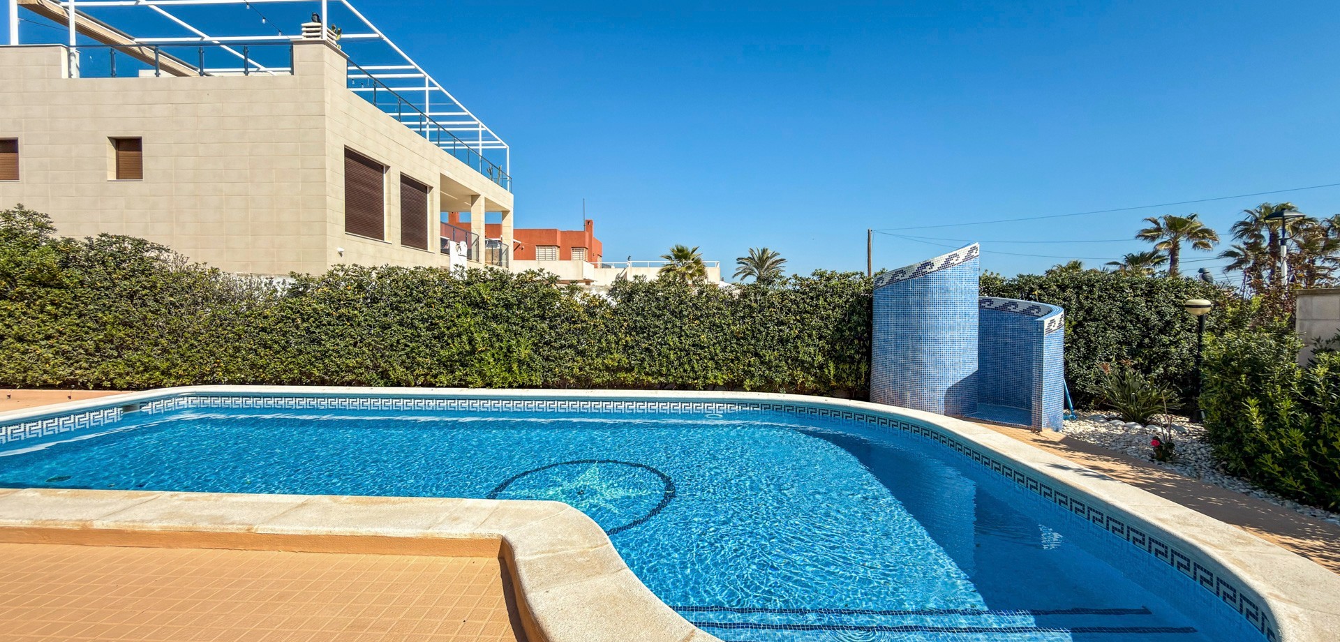 Garden in villa for sale in Torrevieja