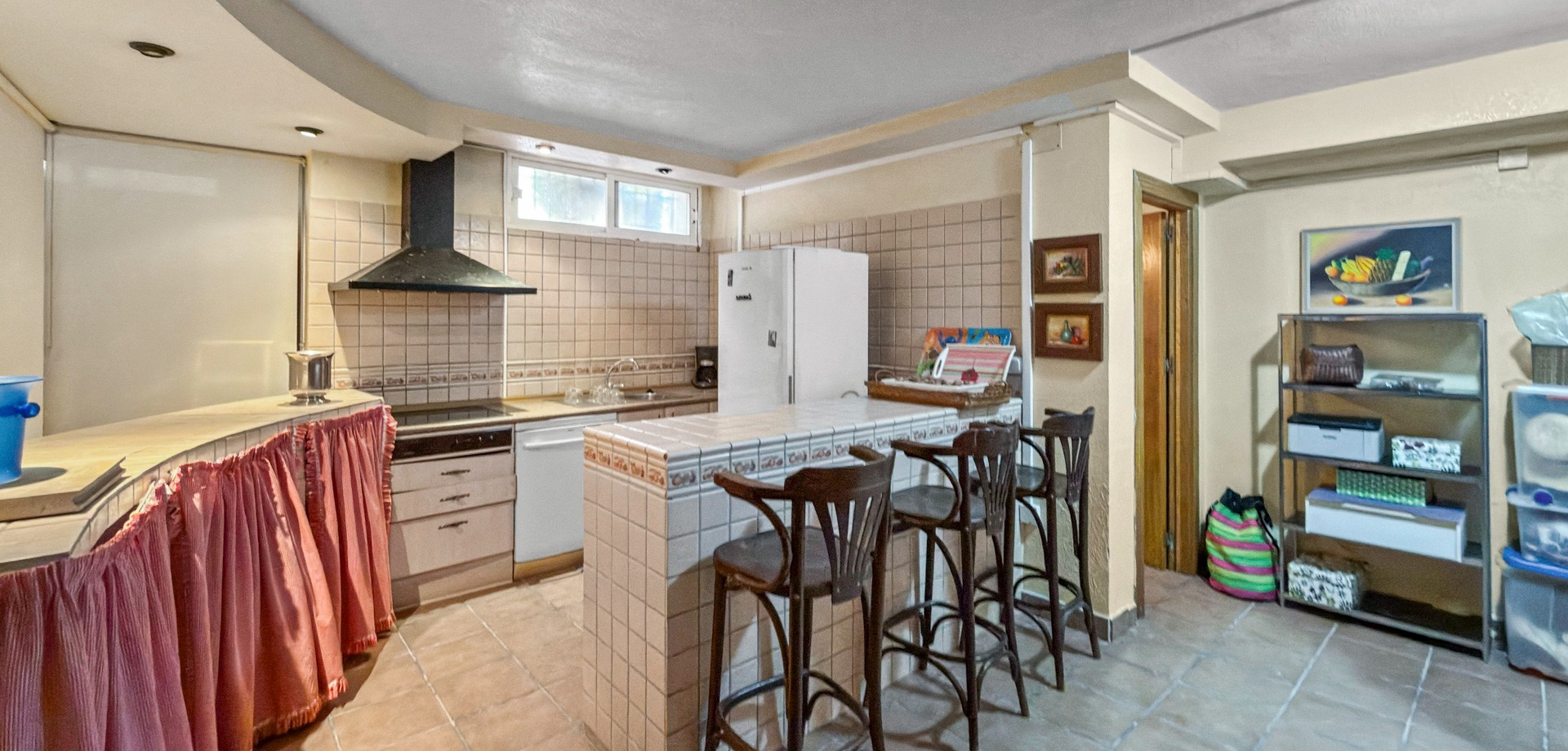 Bathroom in villa for sale in Torrevieja