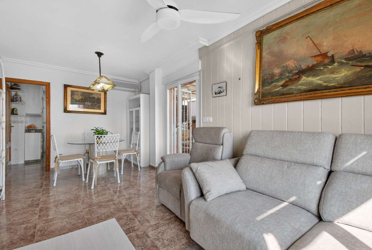 Master bedroom in apartment for sale in Lo Pagan