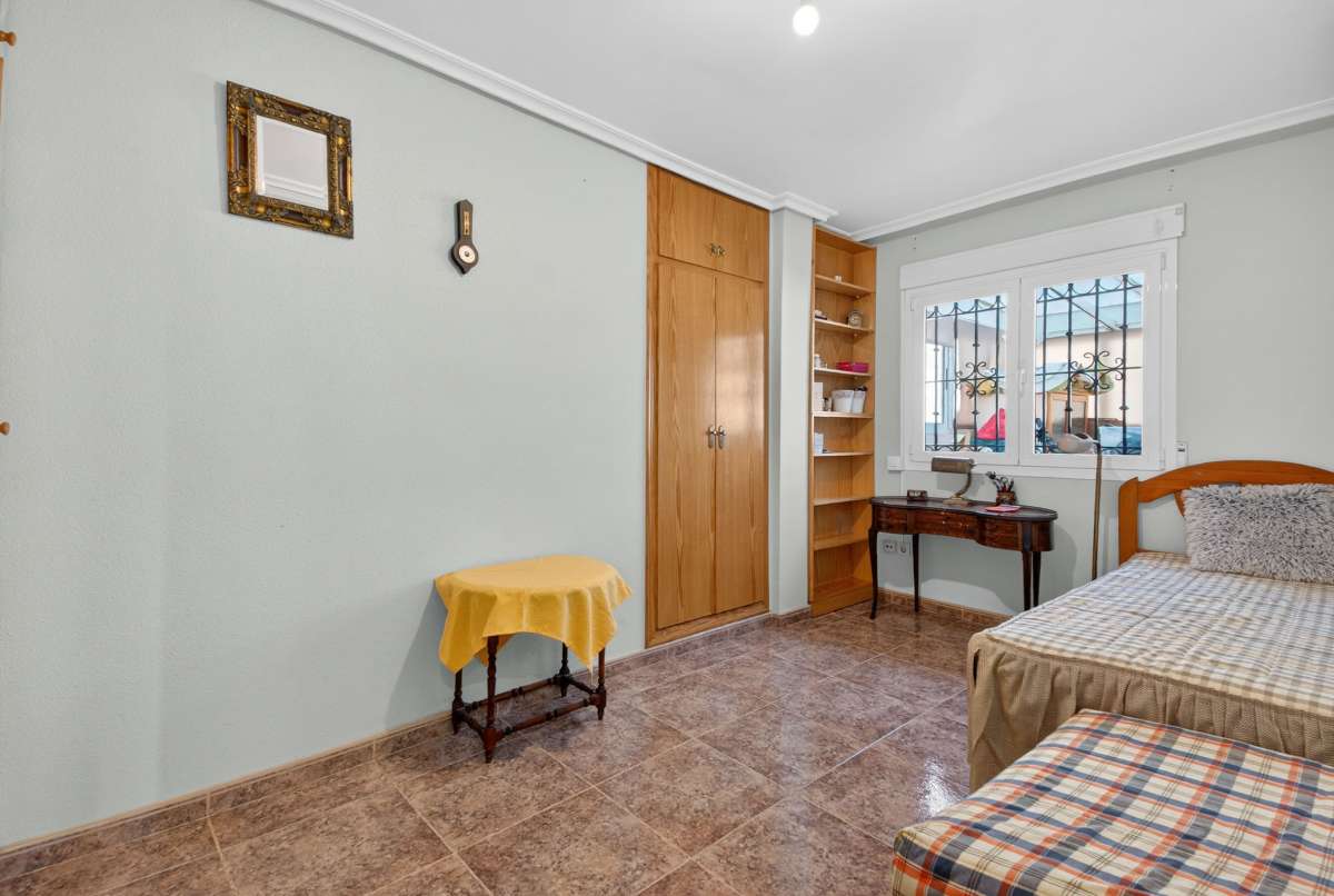 Bedroom in apartment for sale in Lo Pagan