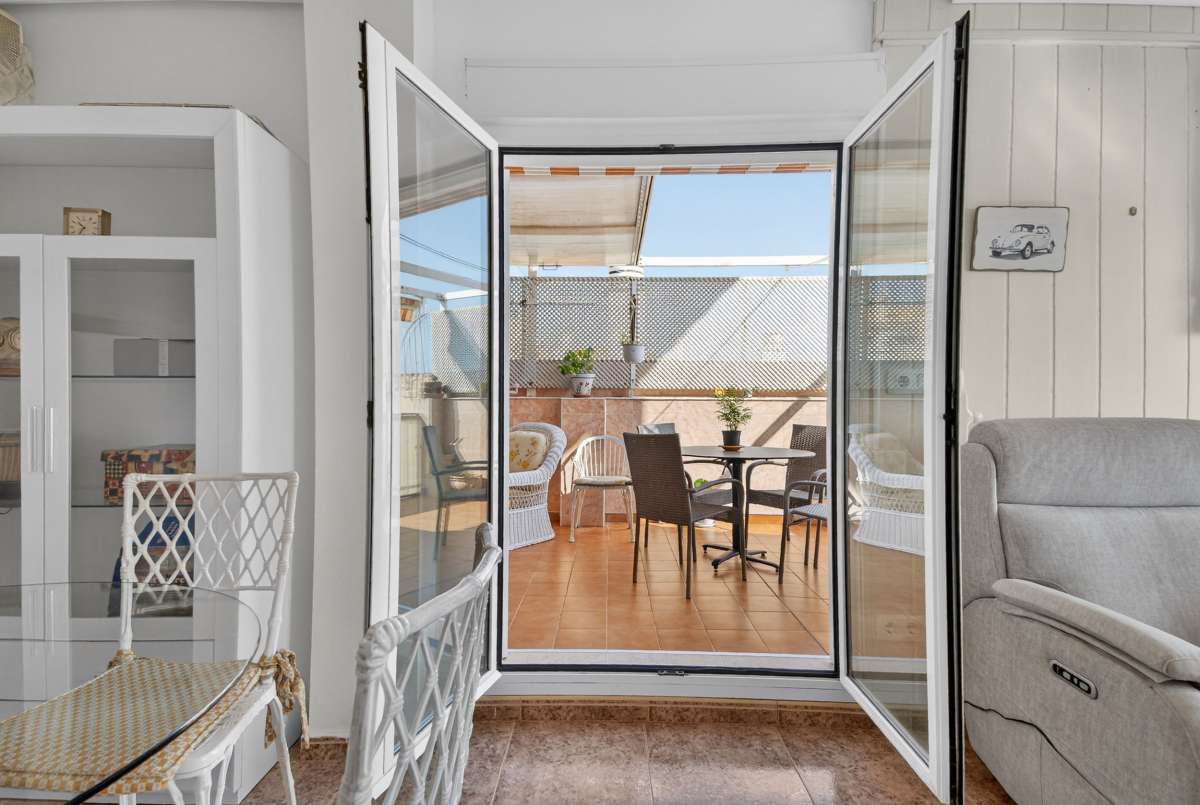 Bedroom in apartment for sale in Lo Pagan