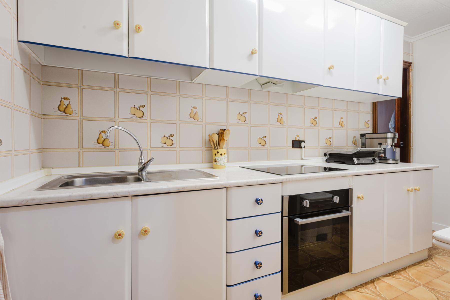 Kitchen in apartment for sale in Torrevieja