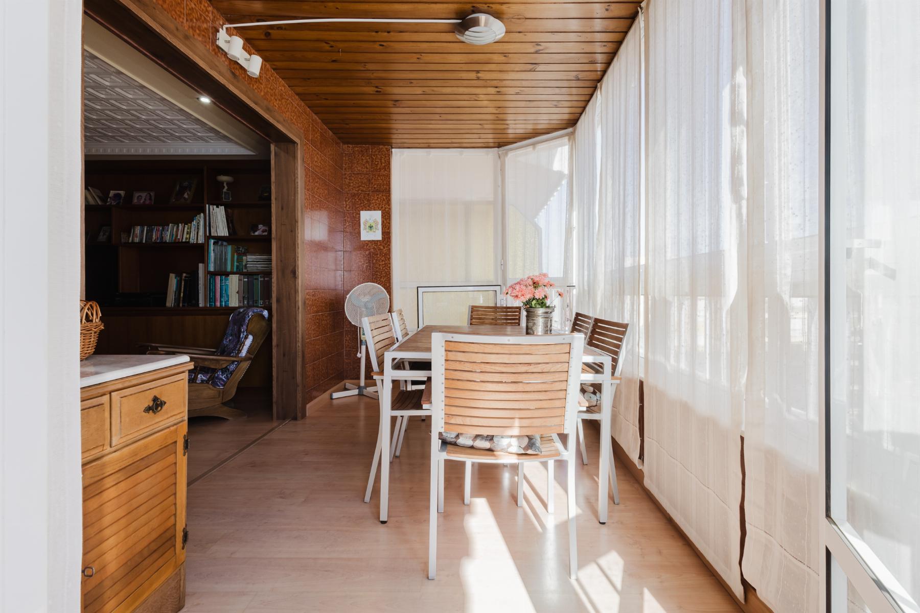 Bedroom in apartment for sale in Torrevieja
