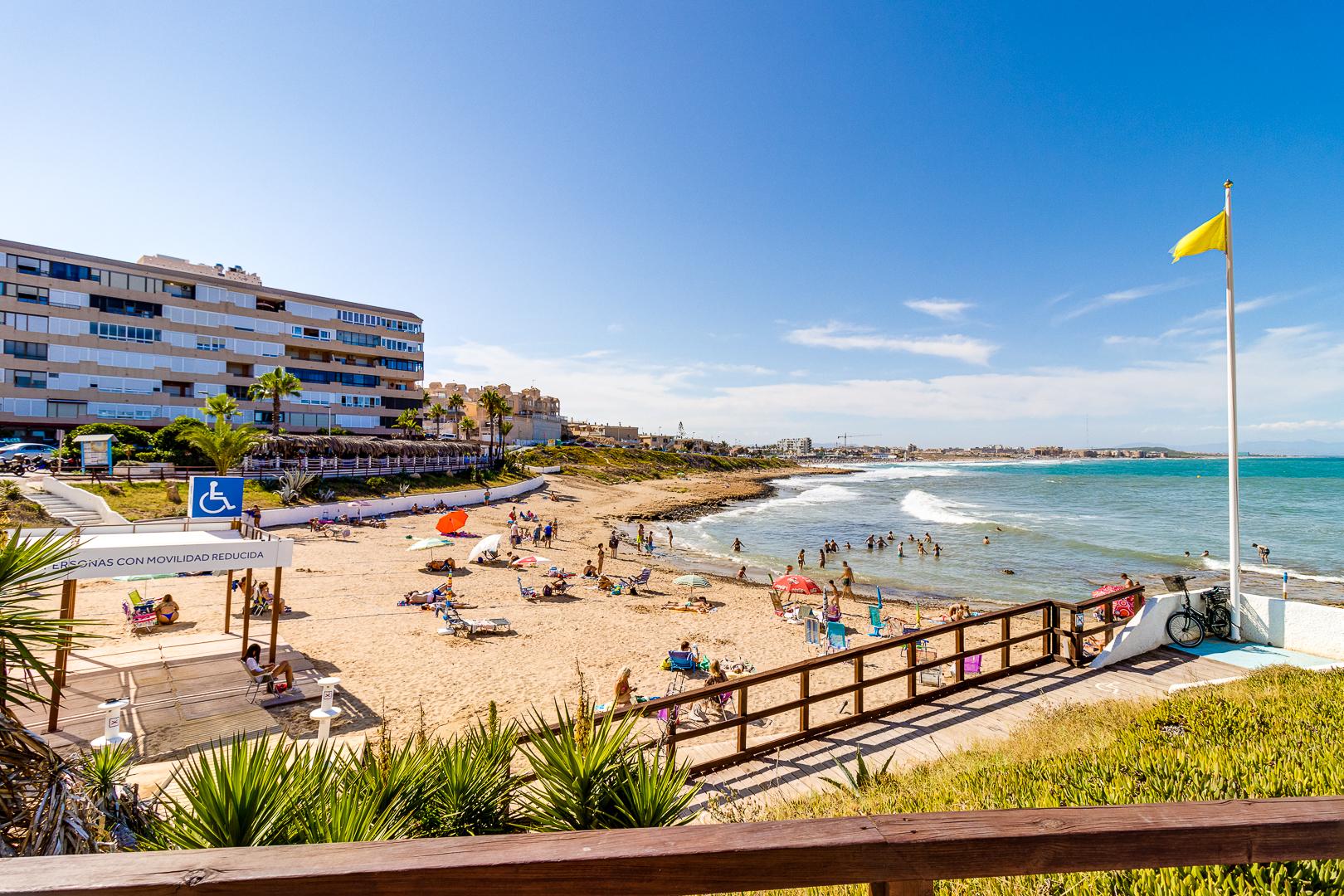Terrace in apartment for sale in Torrevieja