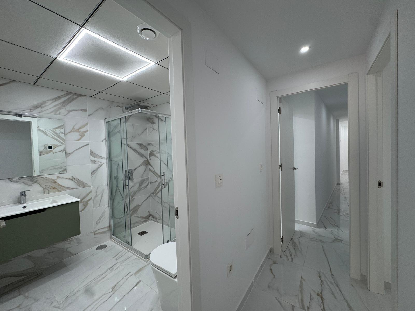 Master bedroom in apartment for sale in Torrevieja