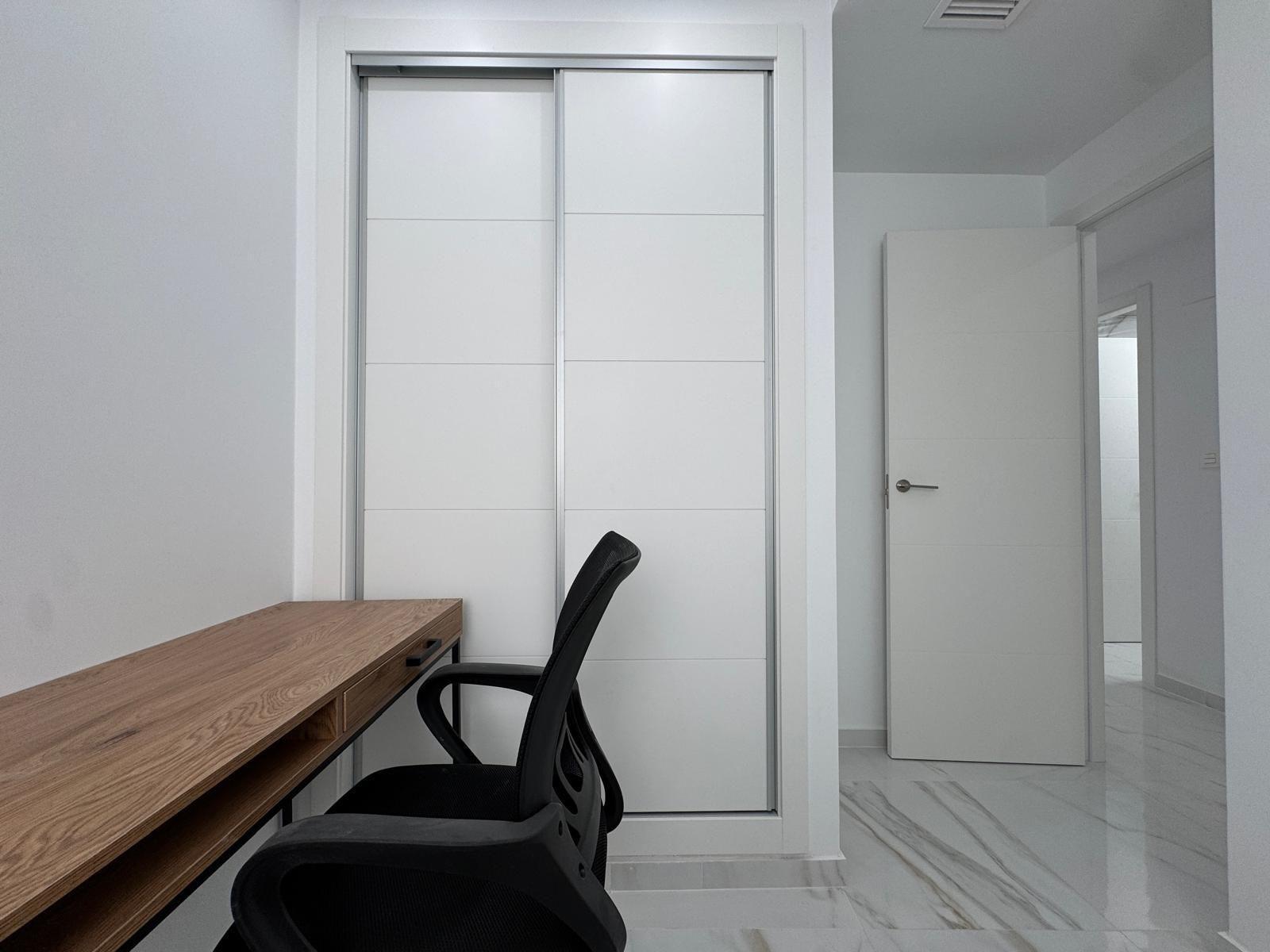 Terrace in apartment for sale in Torrevieja
