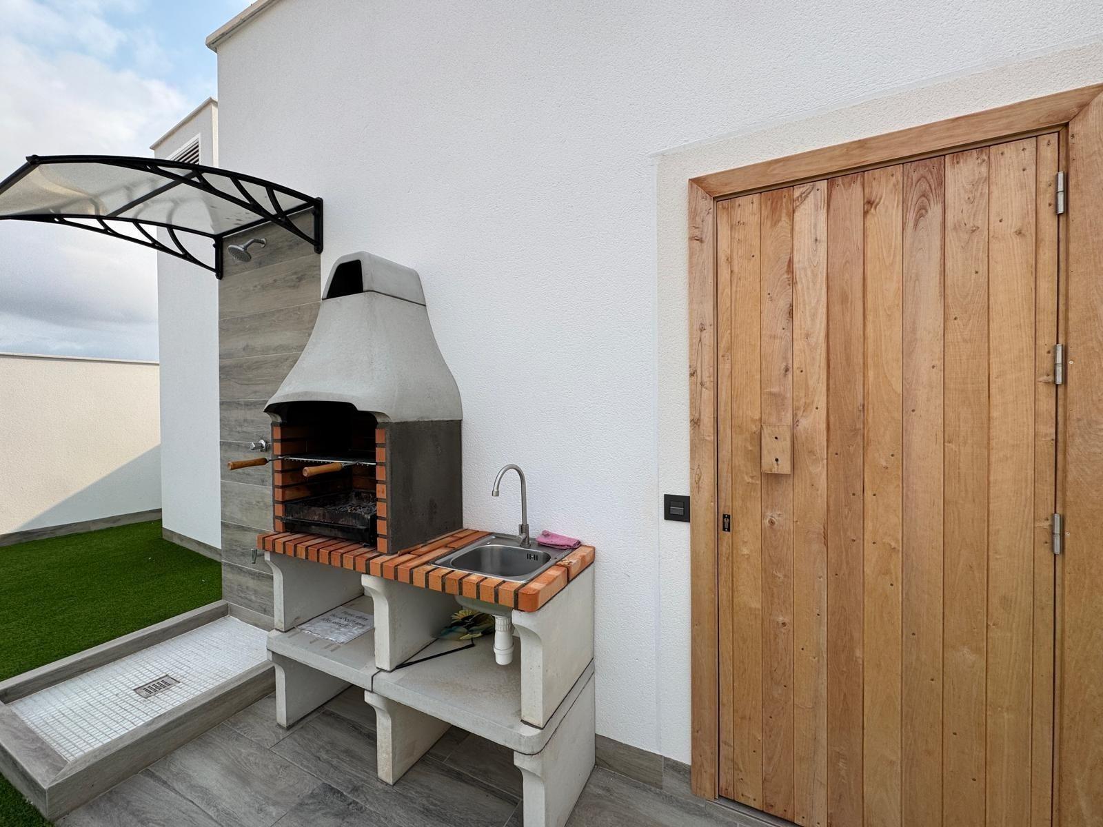 Kitchen in apartment for sale in Torrevieja