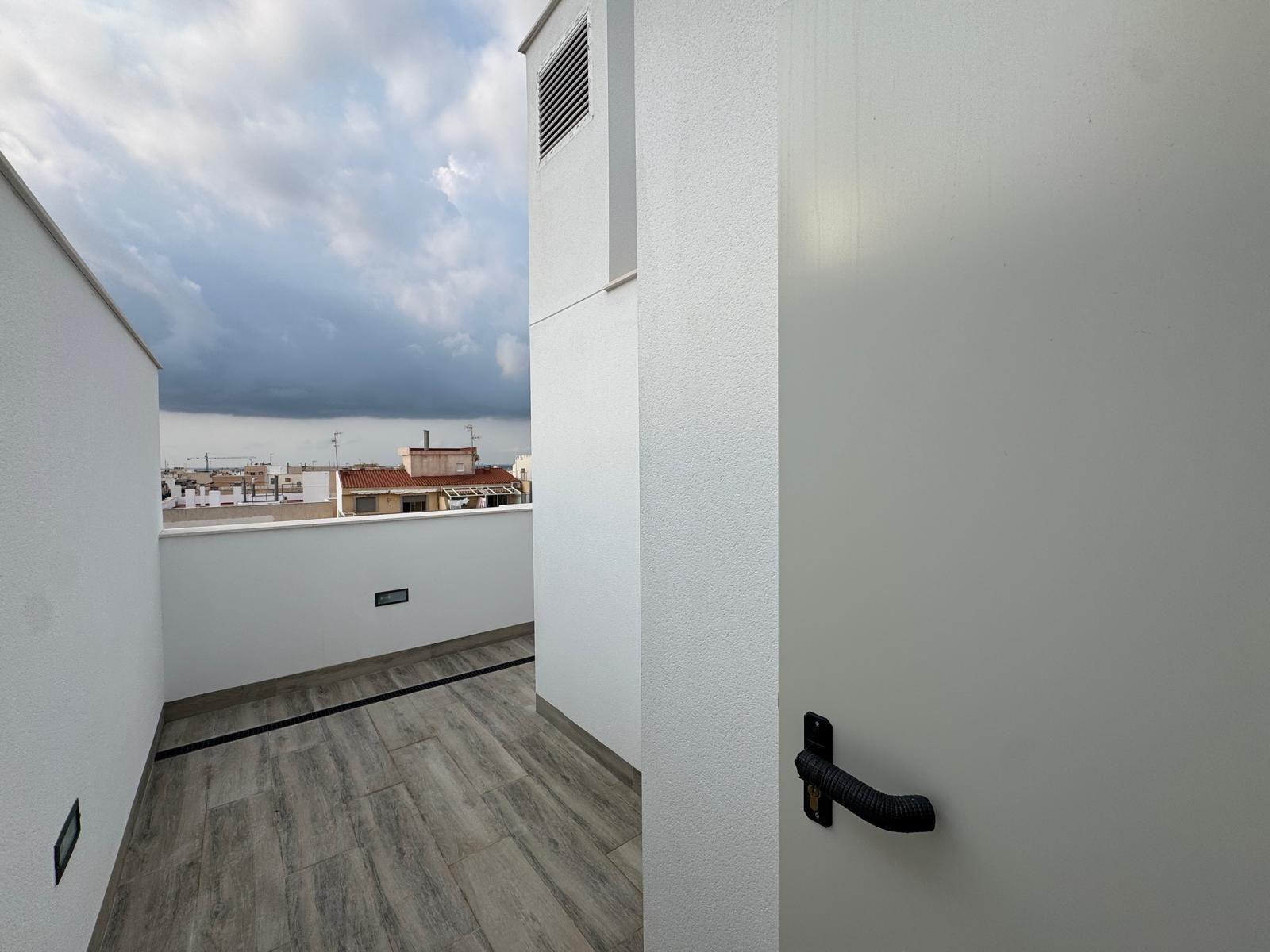 Garden in apartment for sale in Torrevieja