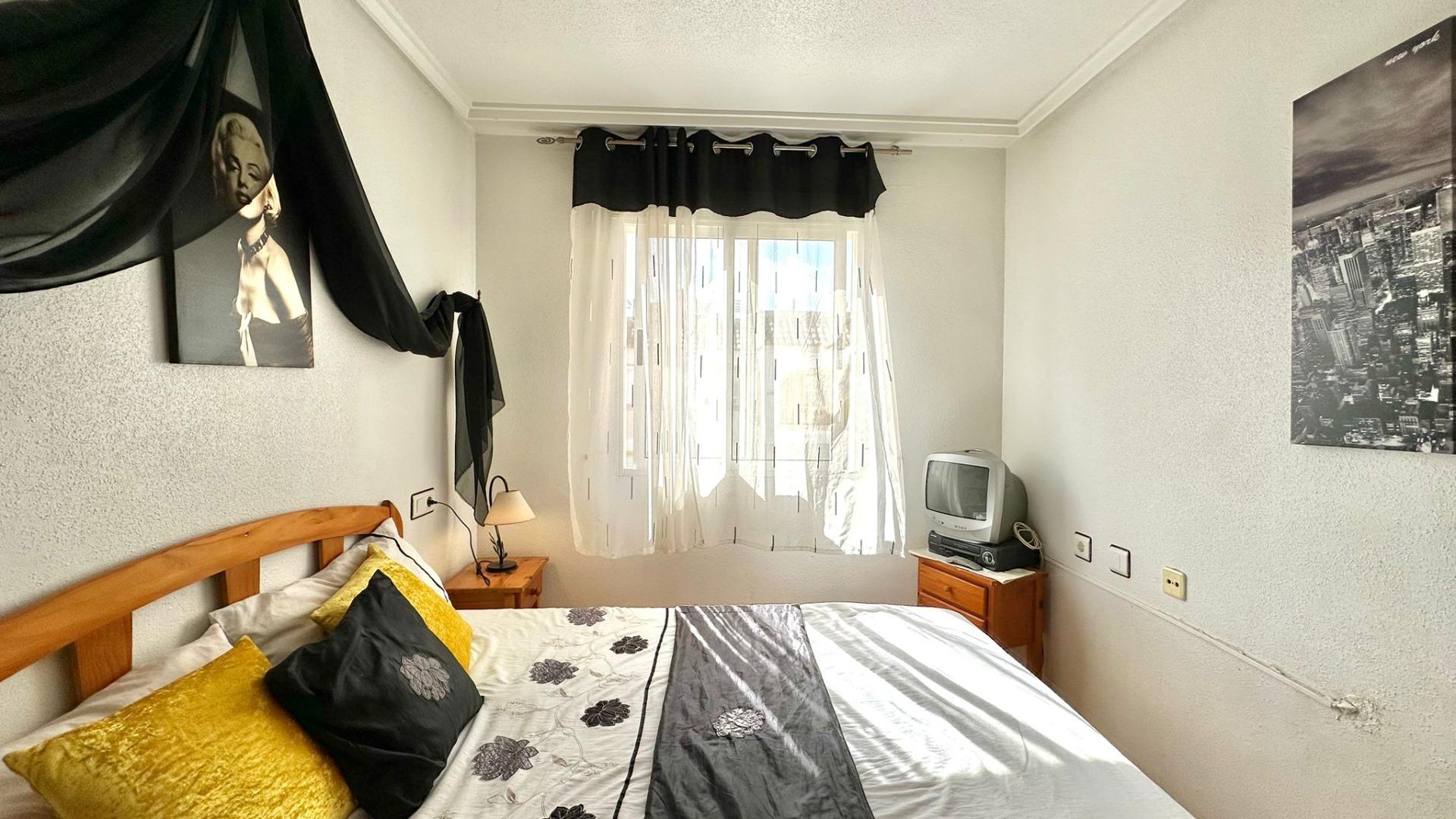 Bathroom in bungalow for sale in Torrevieja