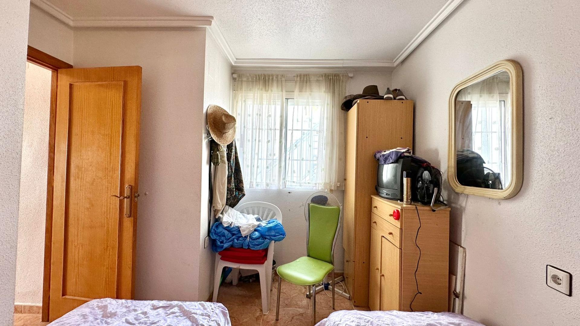 Master bedroom in bungalow for sale in Torrevieja