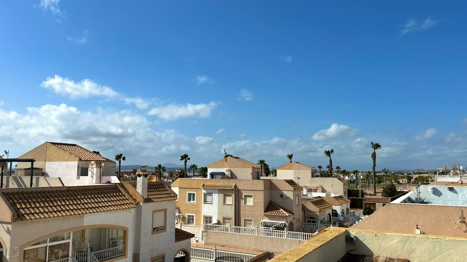 Dining area in bungalow for sale in Torrevieja