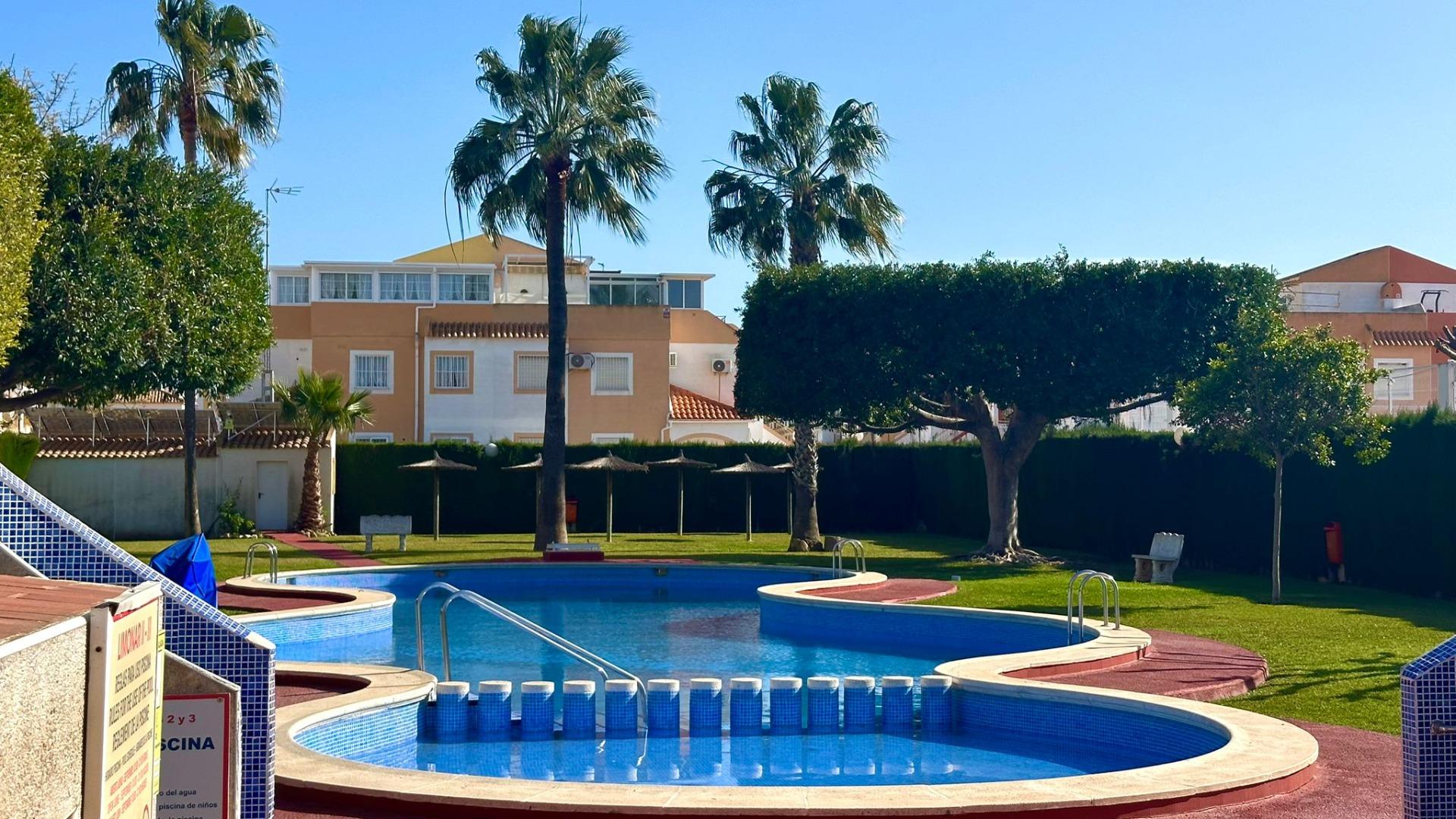Master bedroom in bungalow for sale in Torrevieja