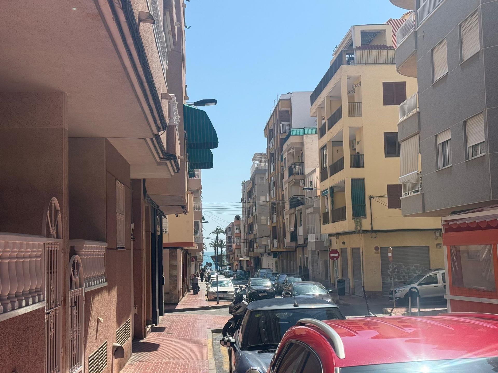 Terrace in apartment for sale in Torrevieja