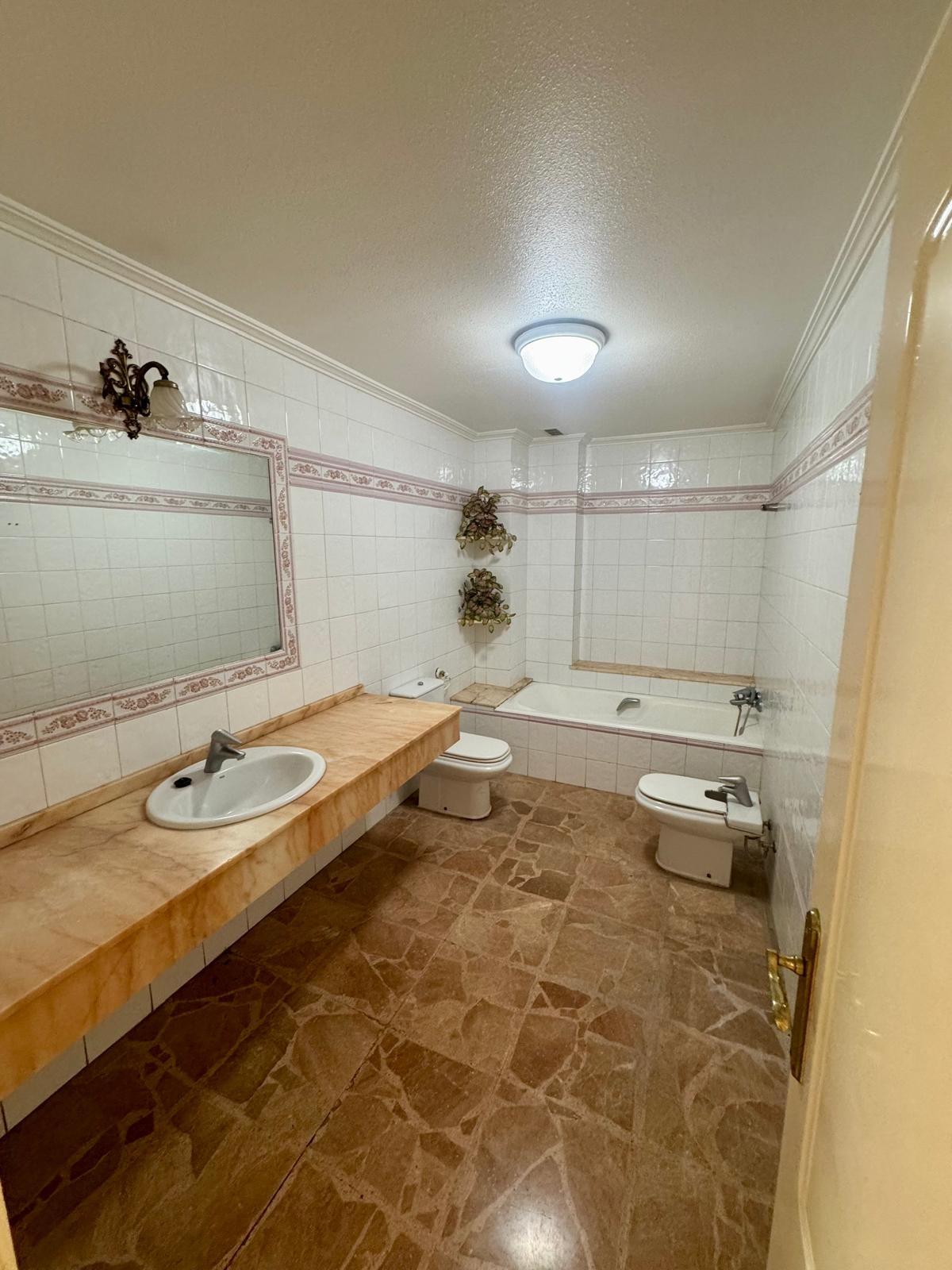 Pool area in apartment for sale in Torrevieja
