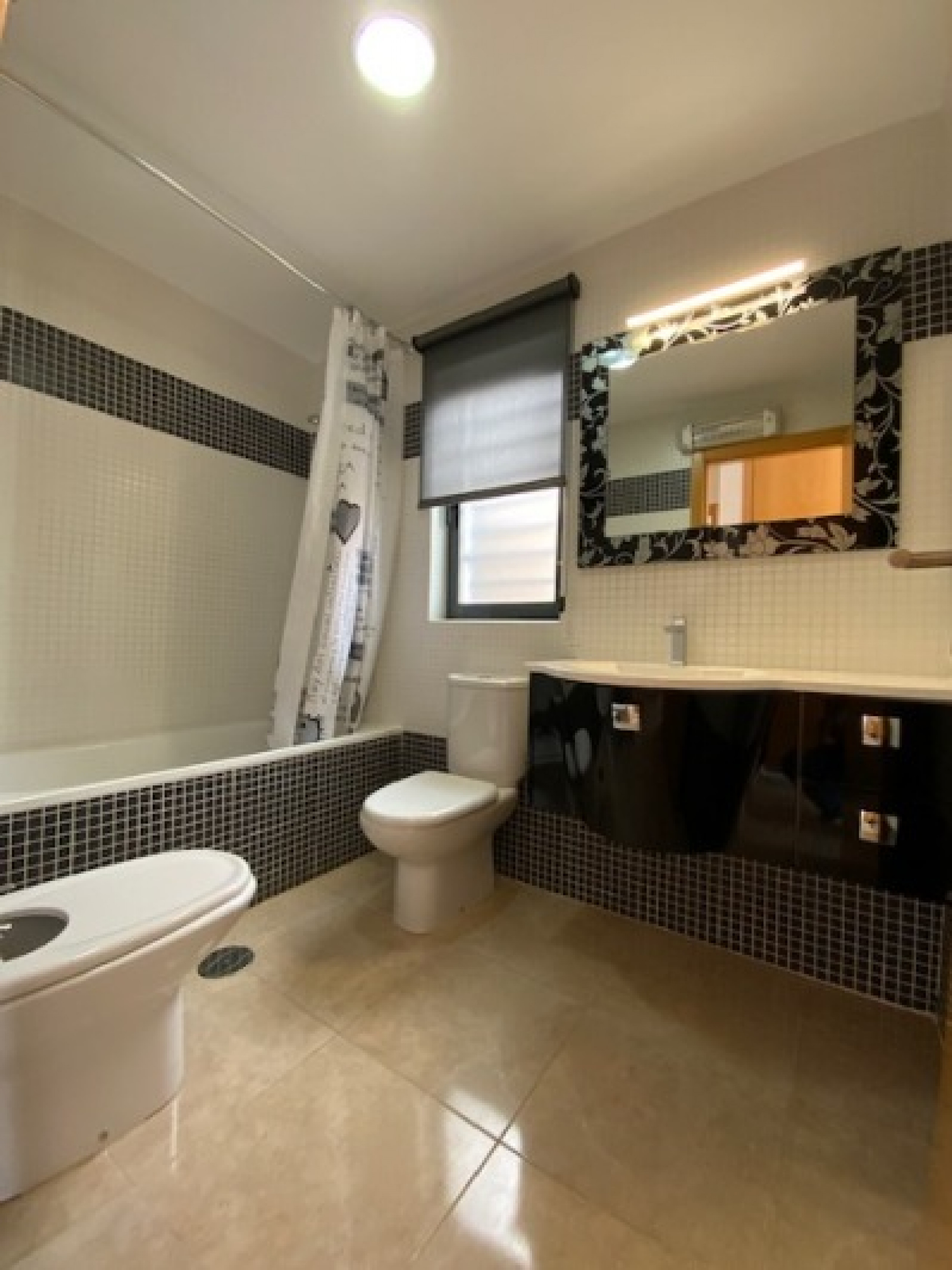Terrace in villa for sale in Roldan