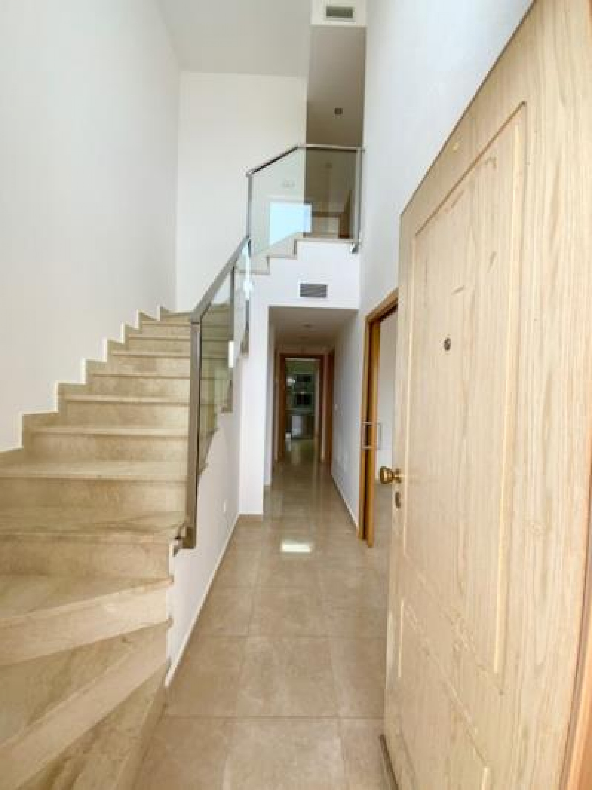 Exterior view in villa for sale in Roldan