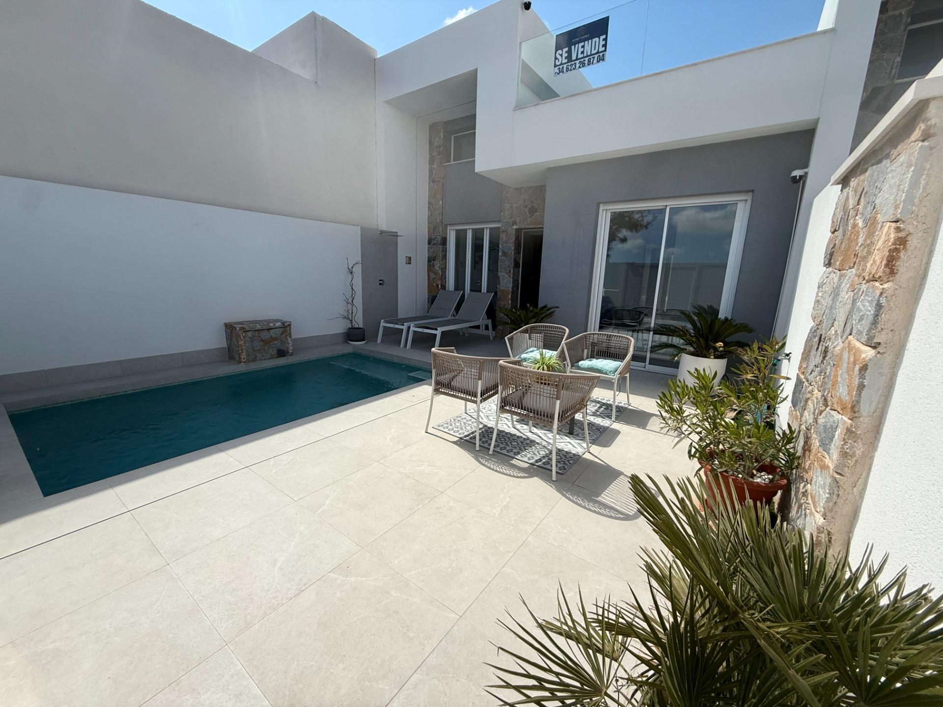 We are pleased to present this modern villa, built in 2024, located in a quiet and well-established