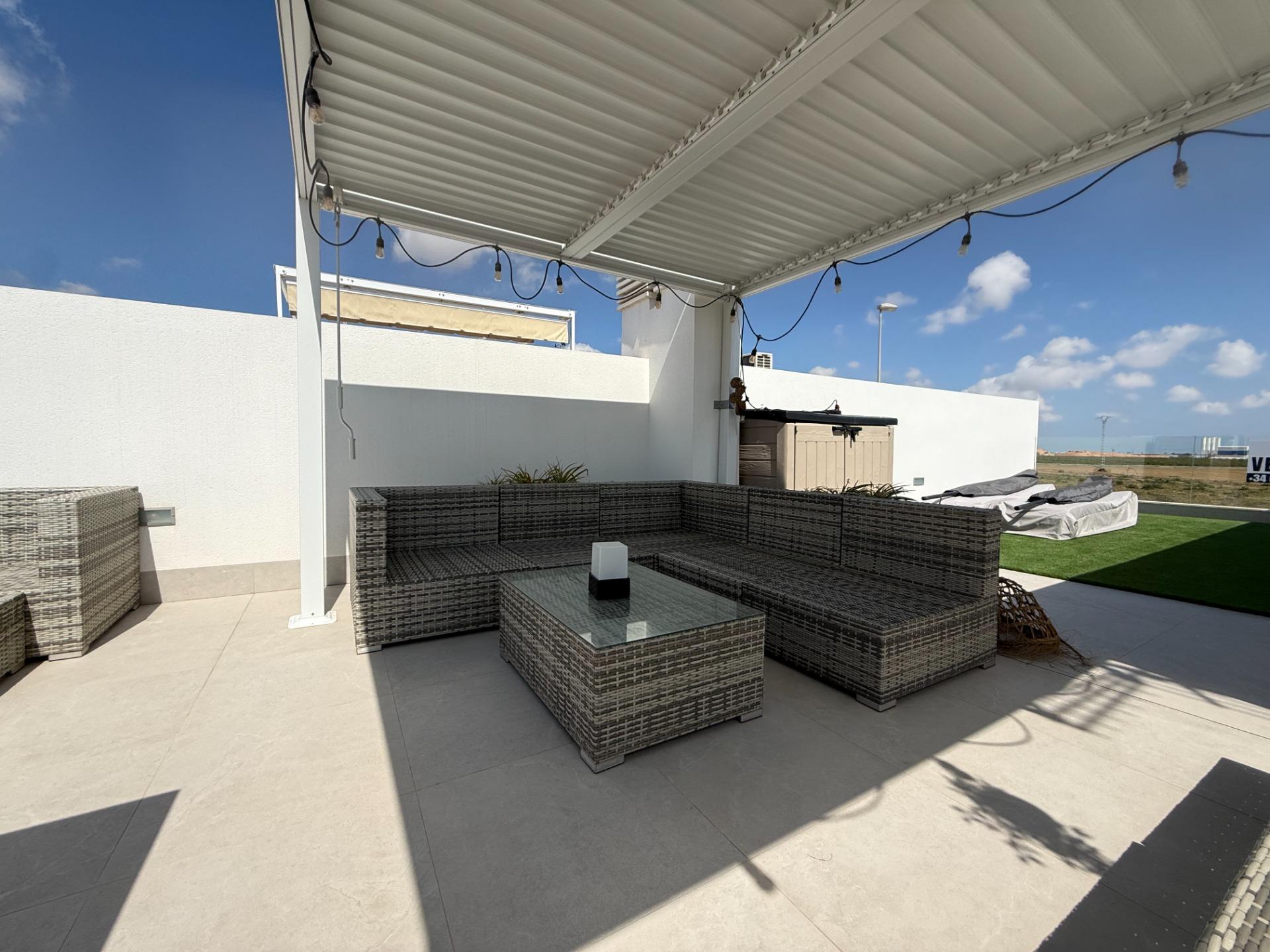 Master bedroom in villa for sale in Torre Pacheco