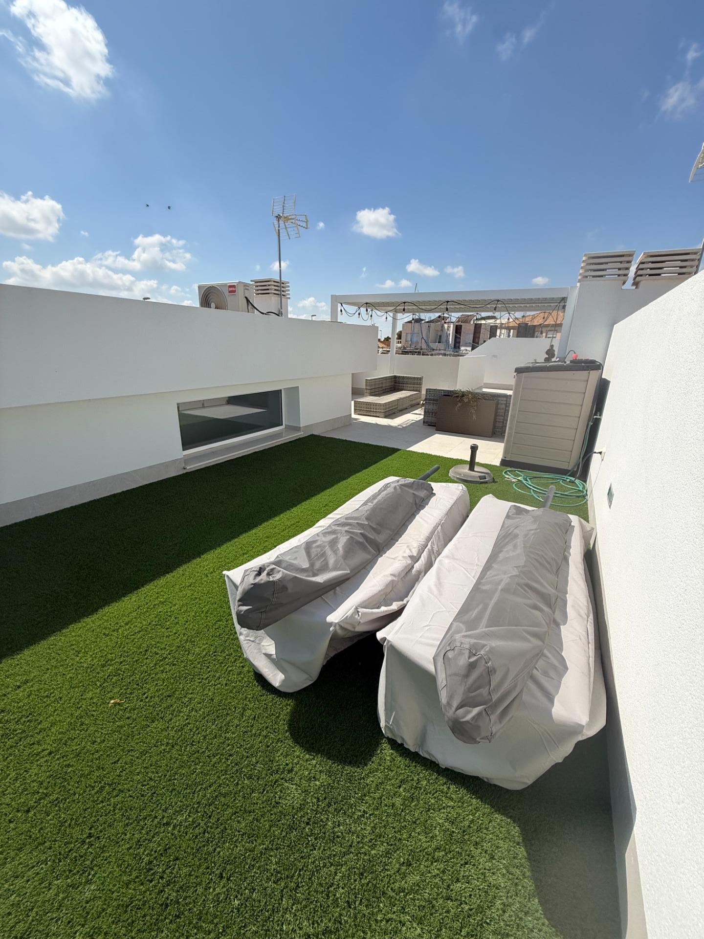 Terrace in villa for sale in Torre Pacheco