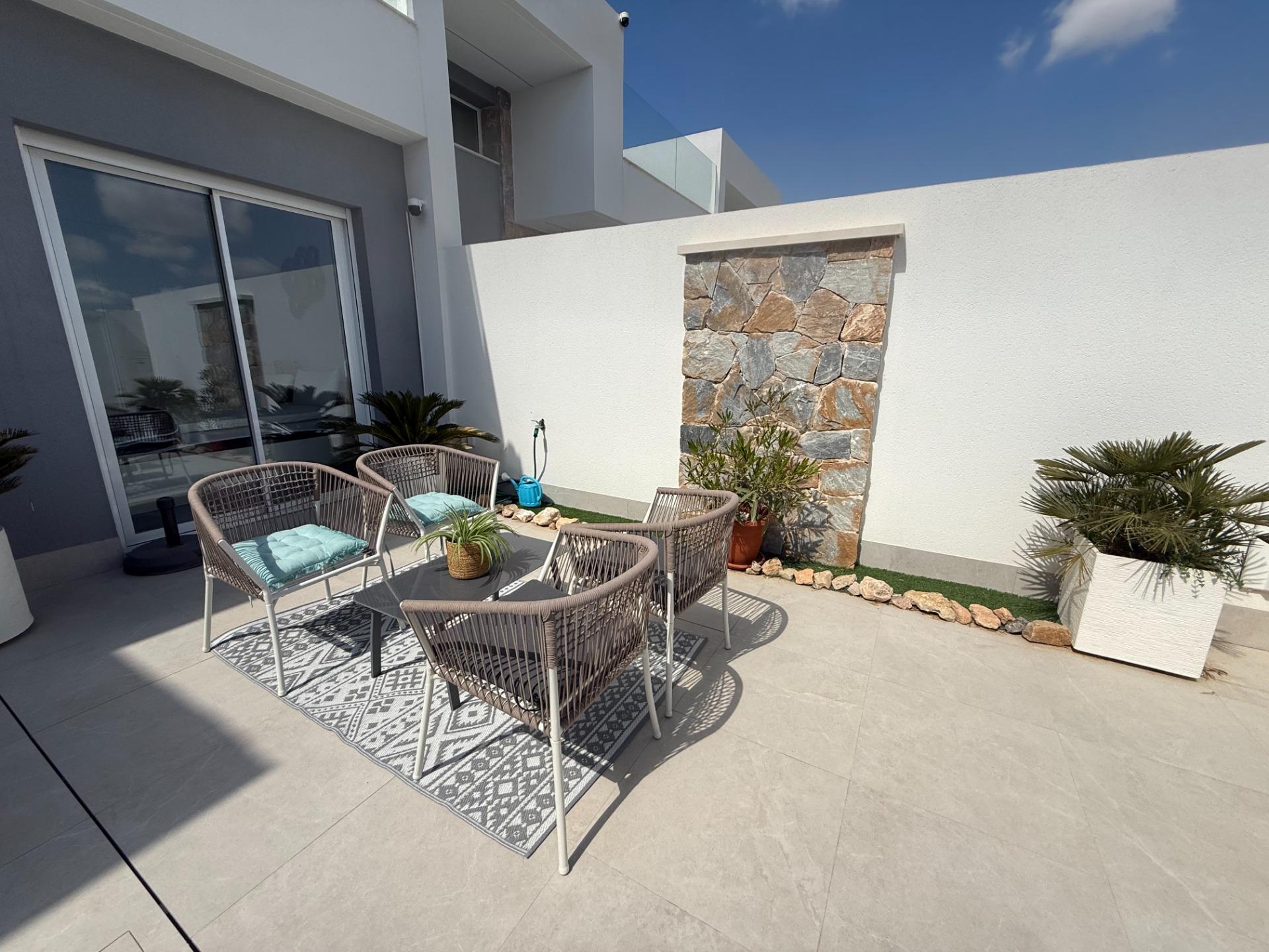 We are pleased to present this modern villa, built in 2024, located in a quiet and well-established